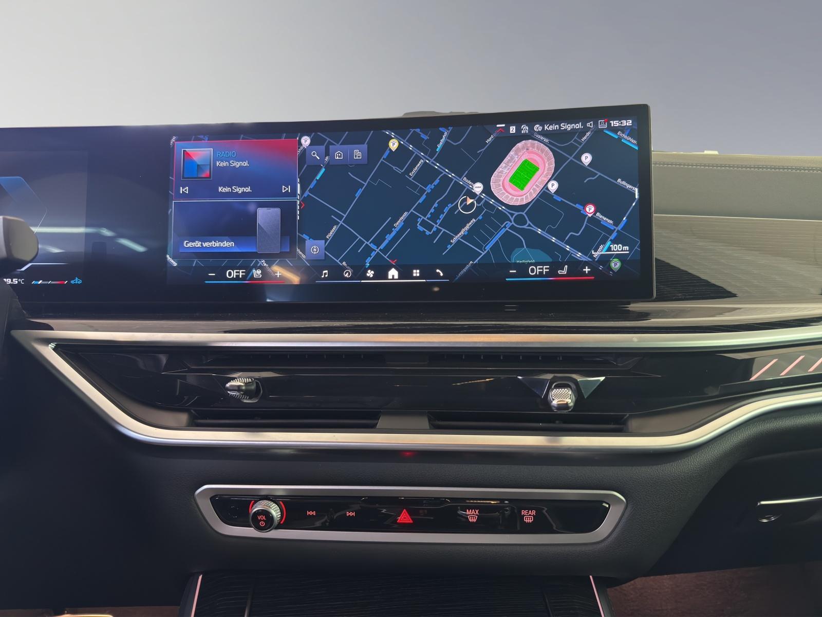 BMW X5 M60i xDrive-image-16