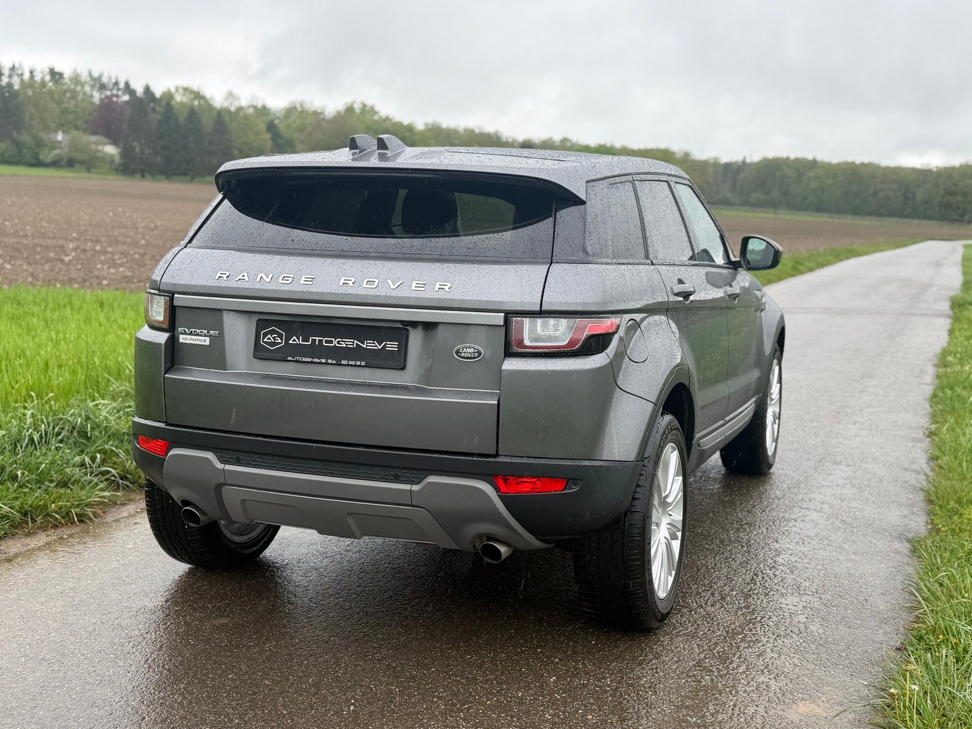 LAND ROVER Range Rover Evoque 2.0 Si4 SE Advantage AT9-image-7