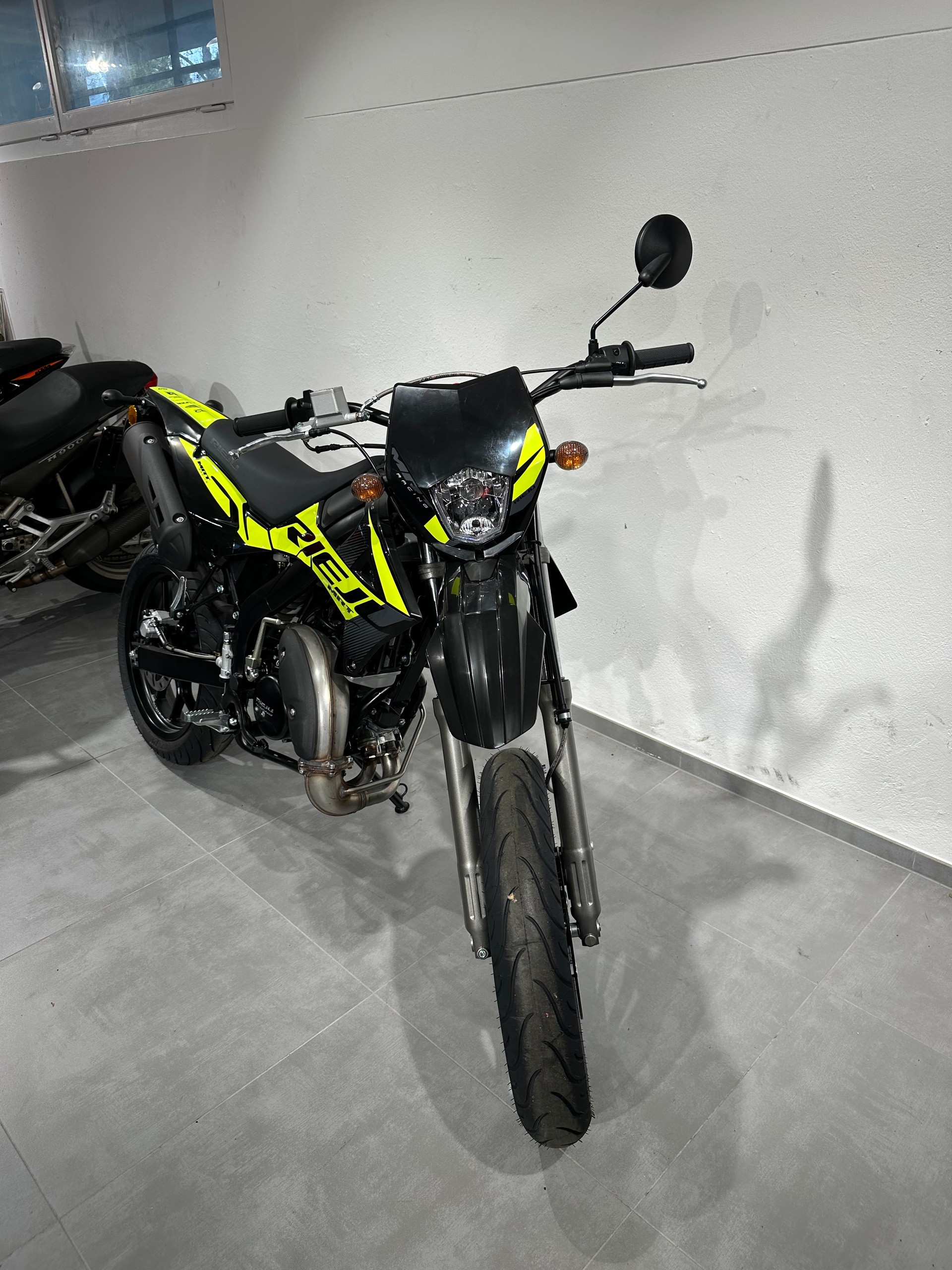 RIEJU MRT 50 SM-showroom-element-1
