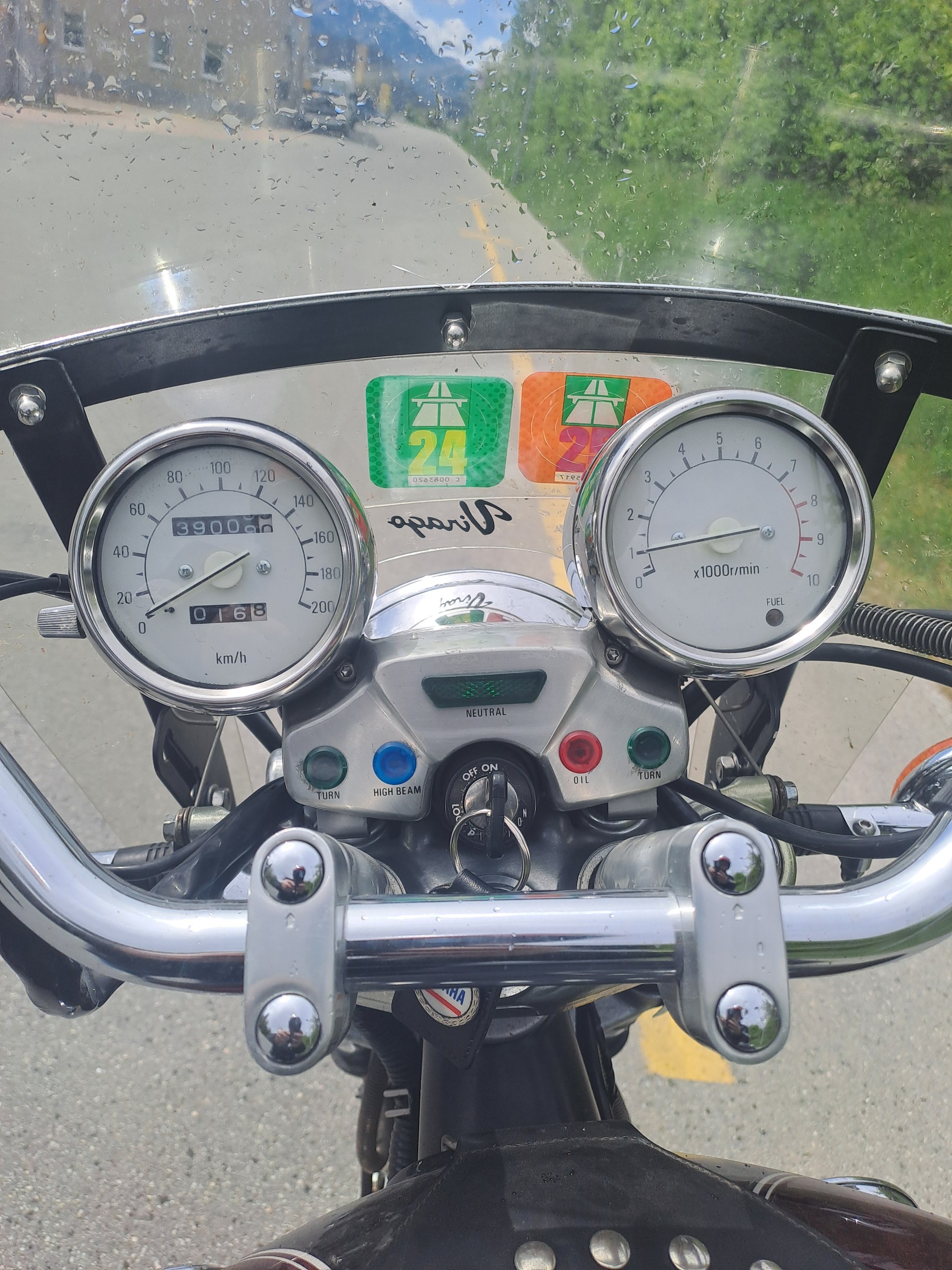YAMAHA XV 750 Virago-image-3