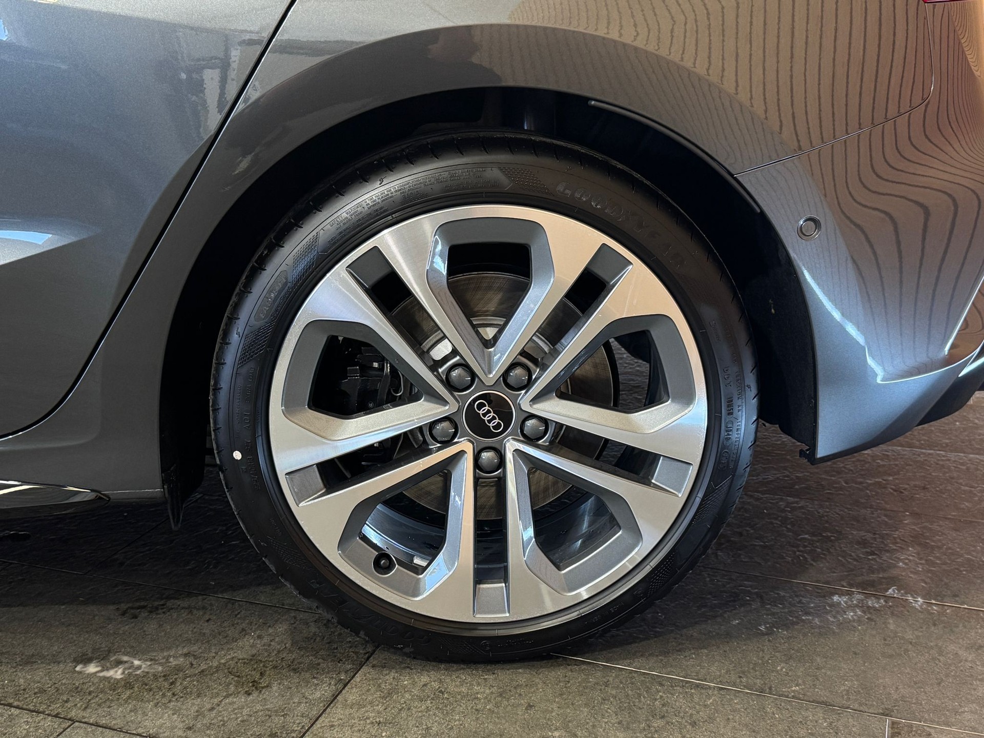 AUDI S3 Sportback TFSI quattro S-tronic-image-6