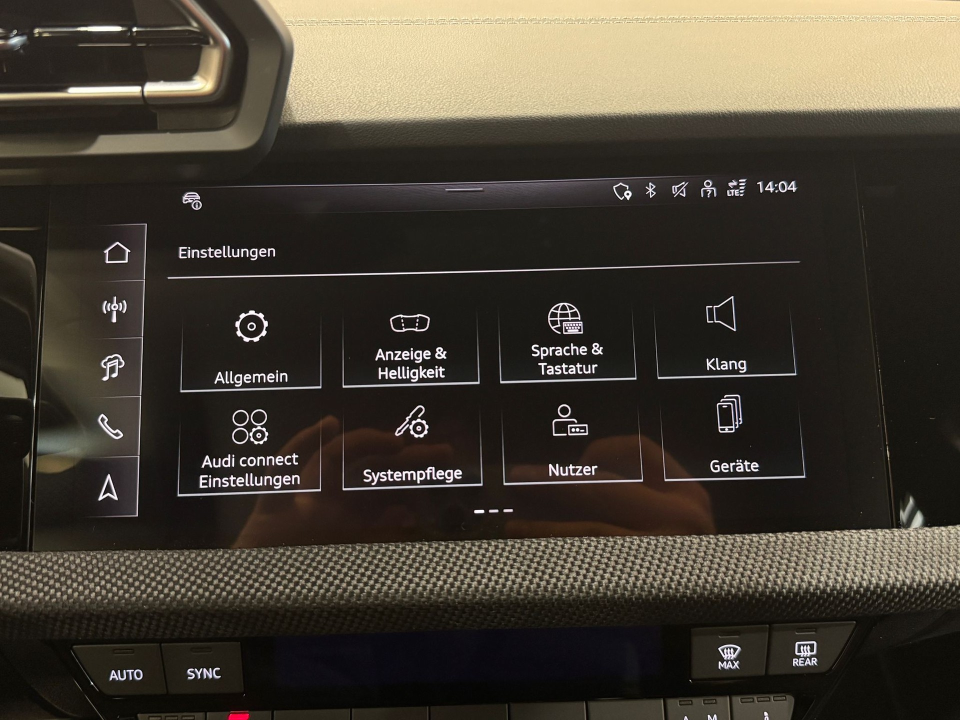 AUDI S3 Sportback TFSI quattro S-tronic-image-13