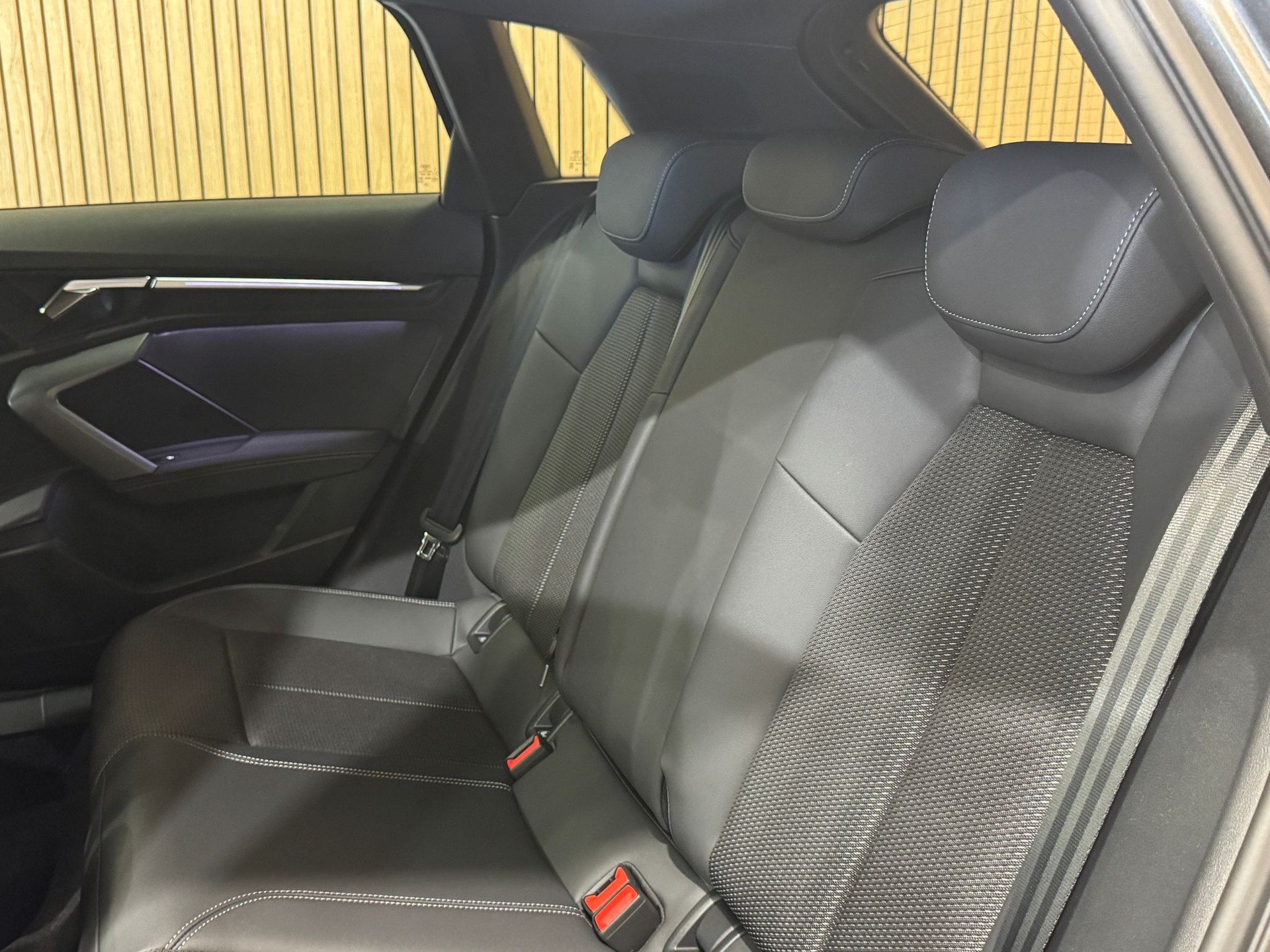 AUDI S3 Sportback TFSI quattro S-tronic-image-20