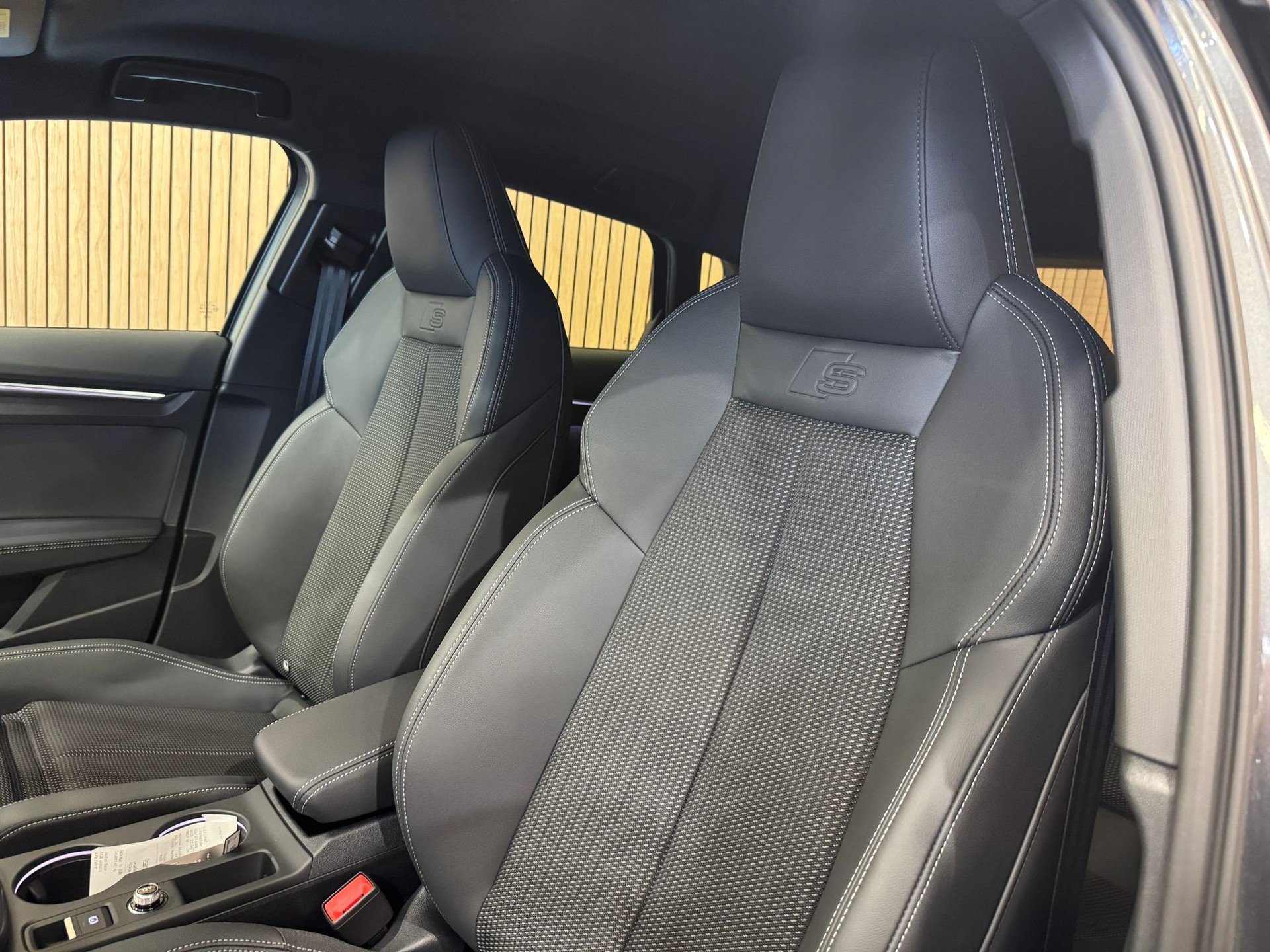 AUDI S3 Sportback TFSI quattro S-tronic-image-19