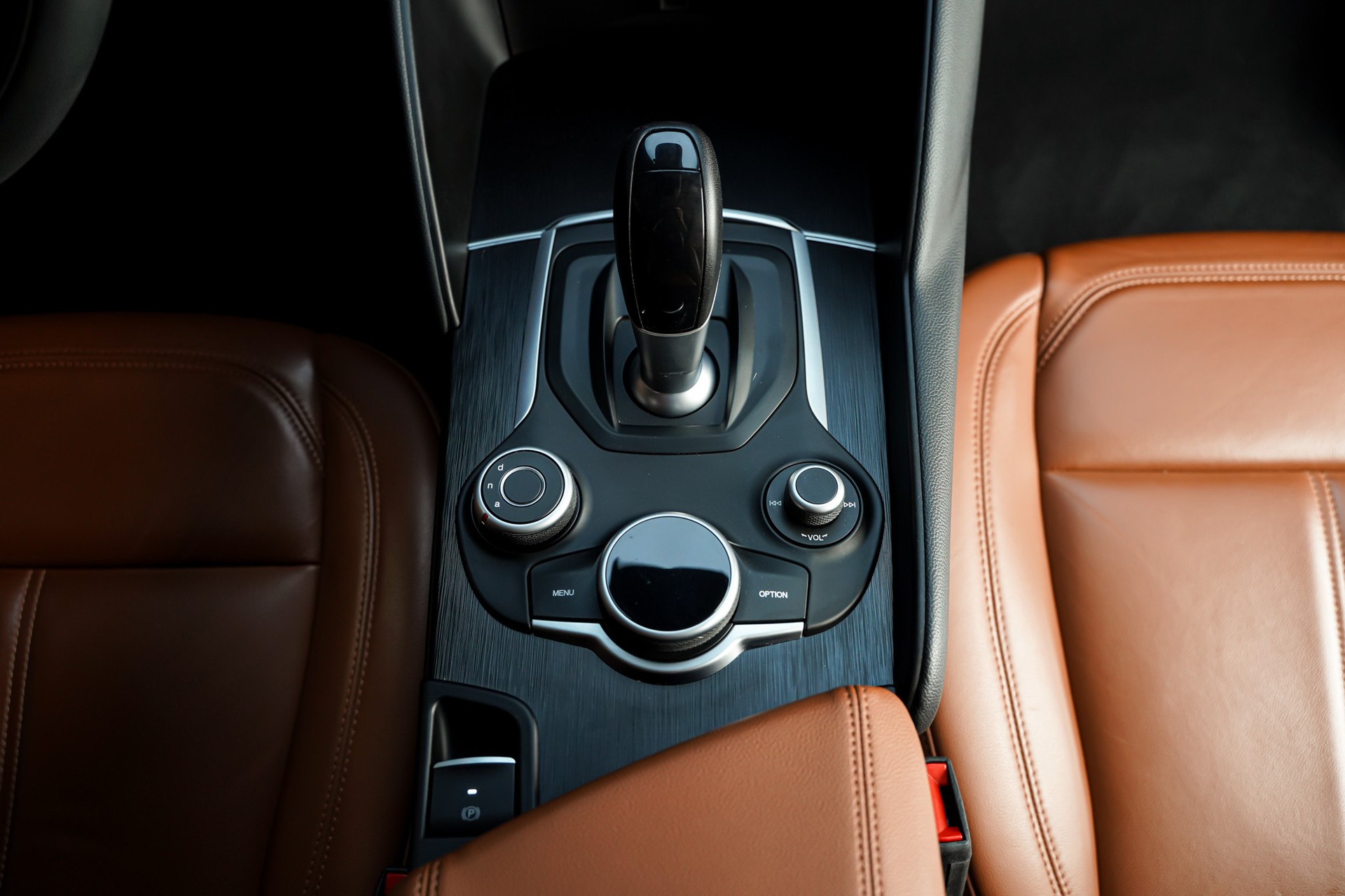 ALFA ROMEO Giulia 2.2 JTDM Super Automatic-image-21