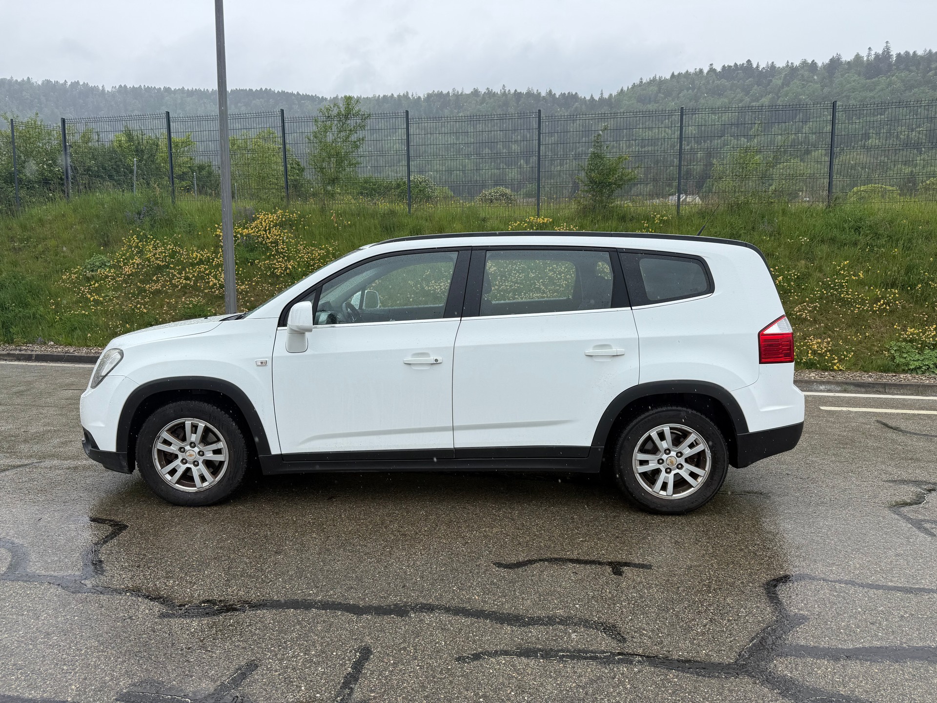 CHEVROLET Orlando 2.0 VCDi LTZ Automatic-image-0