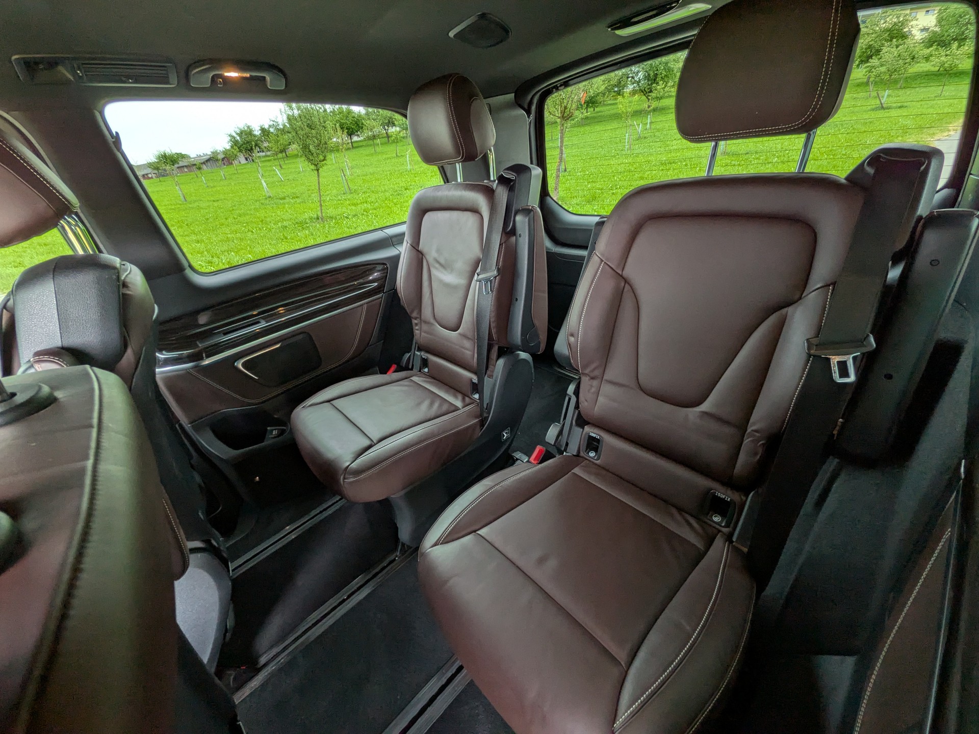 MERCEDES-BENZ V 250 BlueTEC Edition 1 lang 7G-Tronic-image-21
