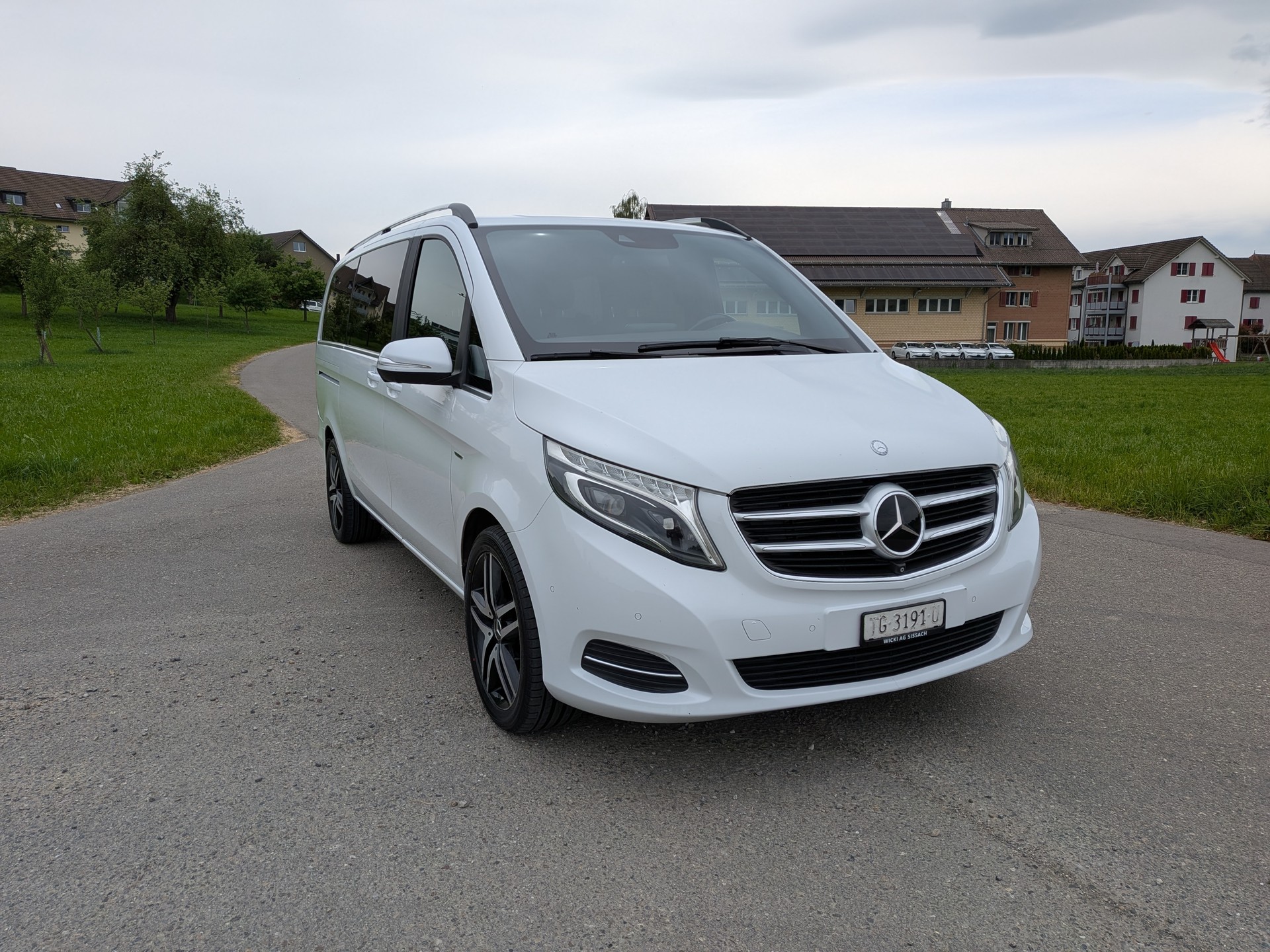 MERCEDES-BENZ V 250 BlueTEC Edition 1 lang 7G-Tronic-image-1