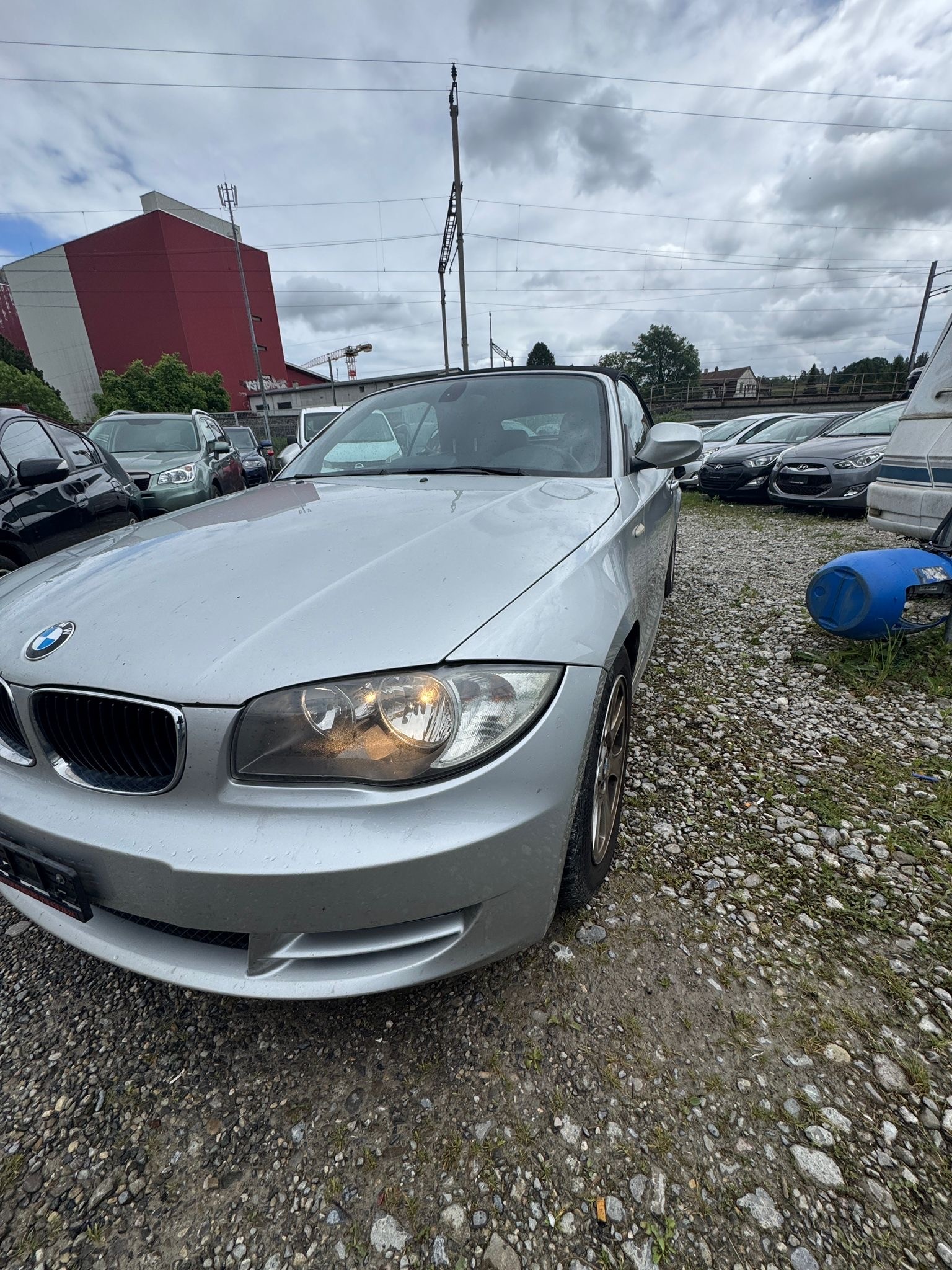 BMW 120i Cabrio-image-1