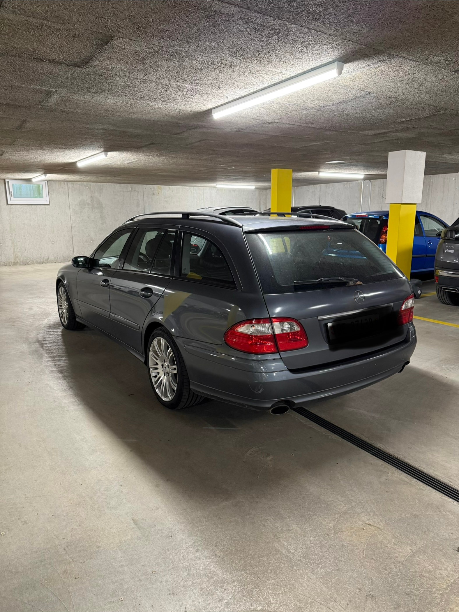 MERCEDES-BENZ E 350 V6 4matic-image-2