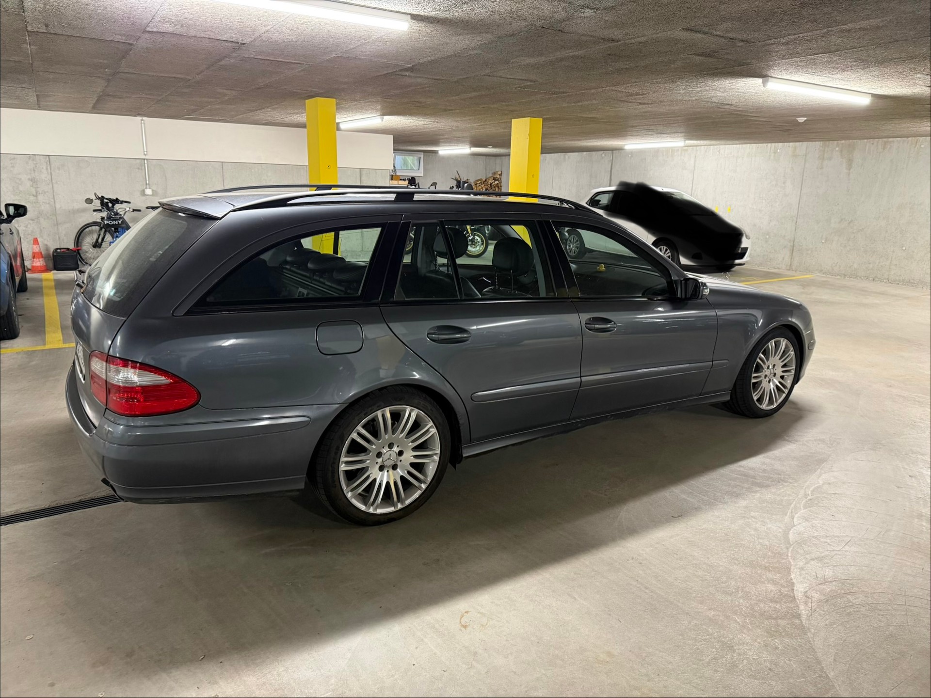 MERCEDES-BENZ E 350 V6 4matic-image-1