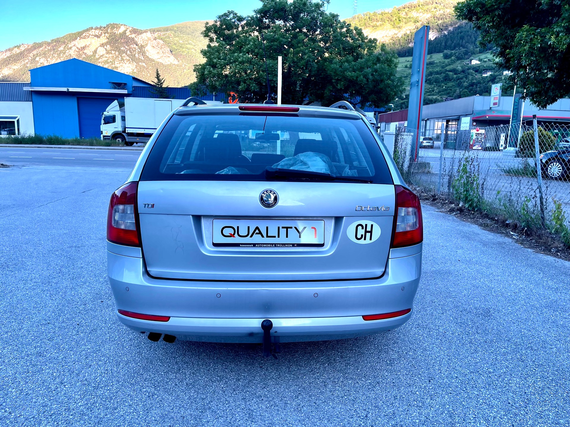 SKODA Octavia Combi 2.0 TDI Ambiente DSG-image-22