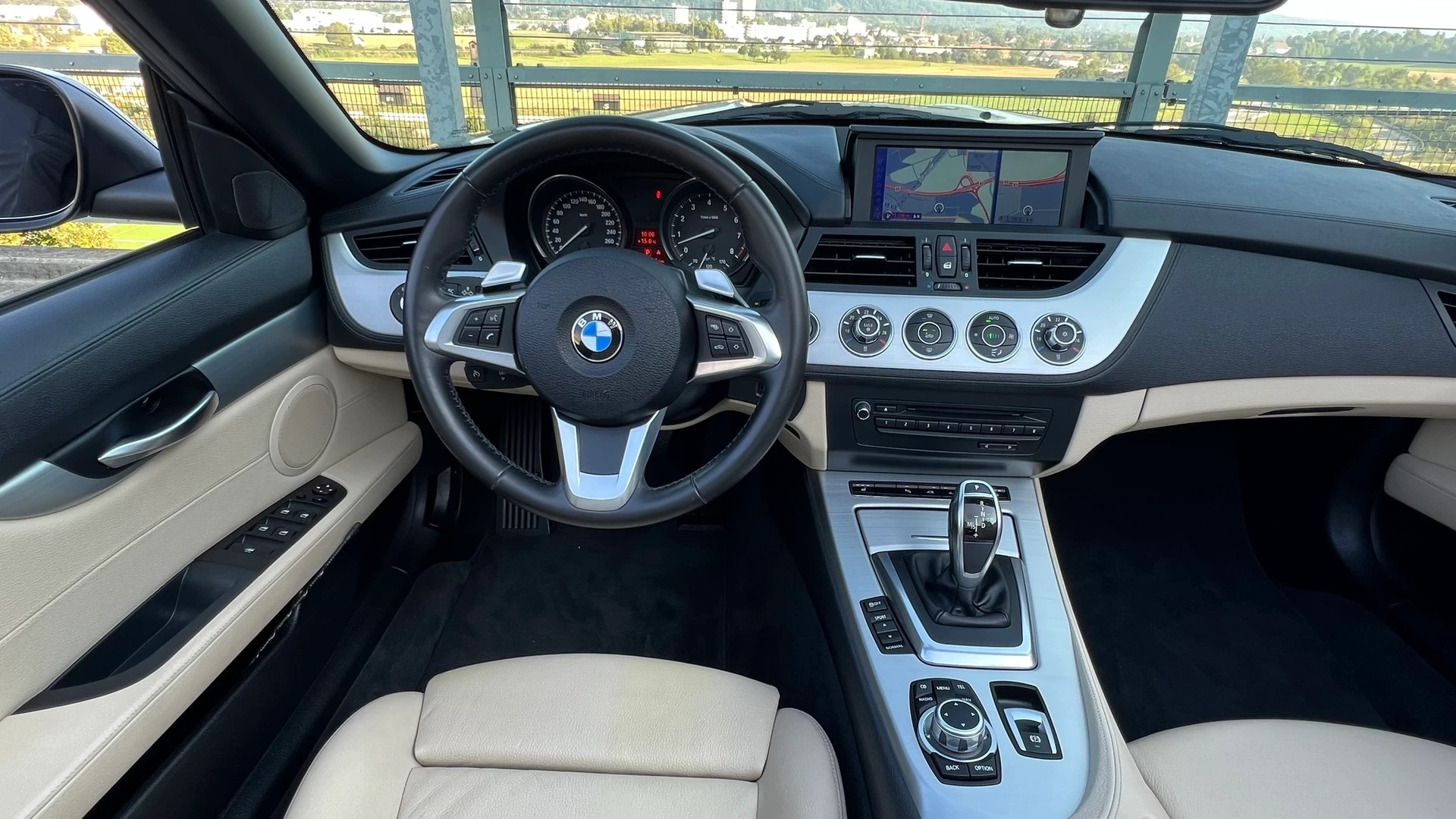 BMW Z4 sDRIVE35i DKG l 306 PS-image-22