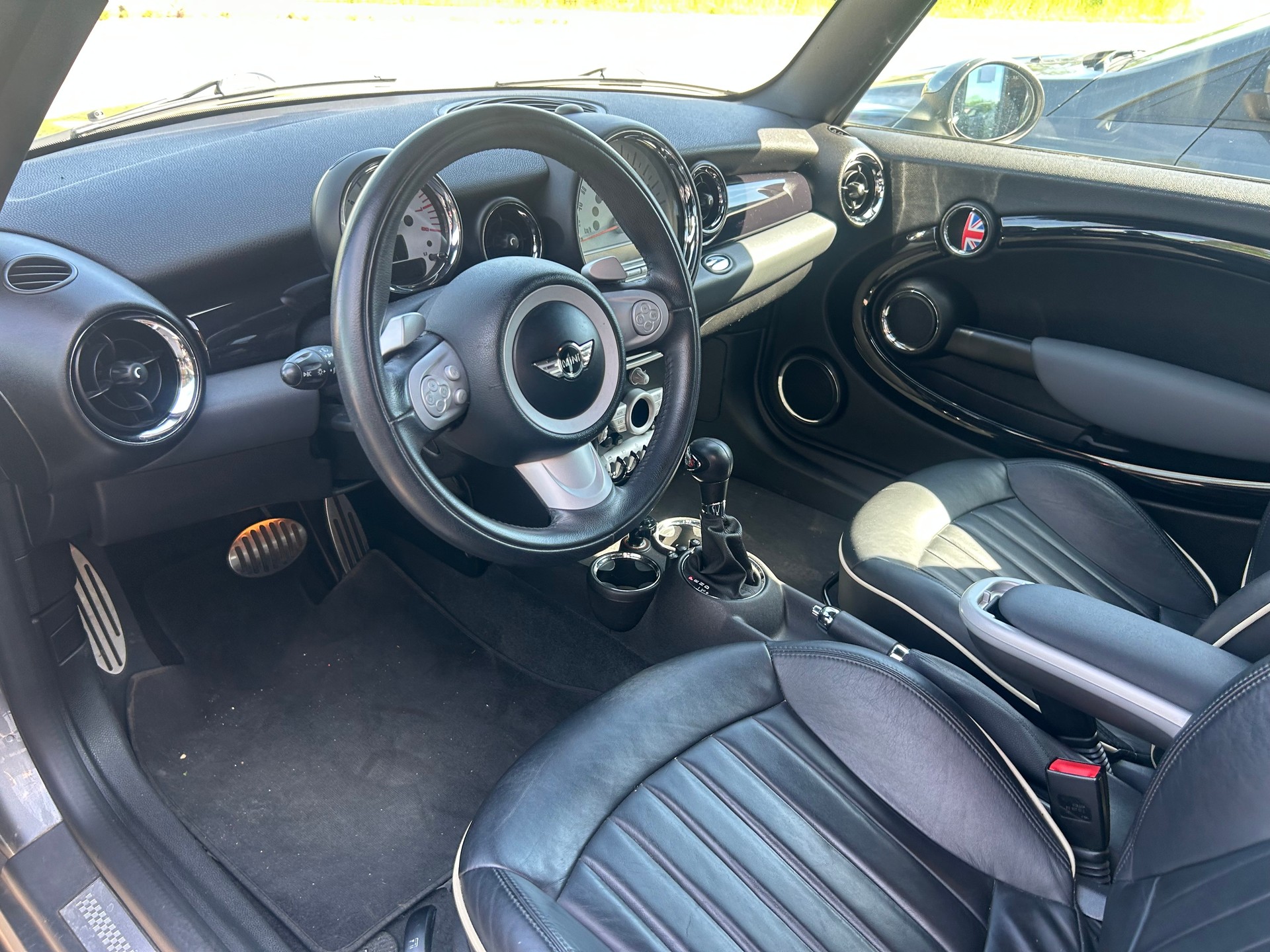 MINI Cooper S Steptronic-image-4