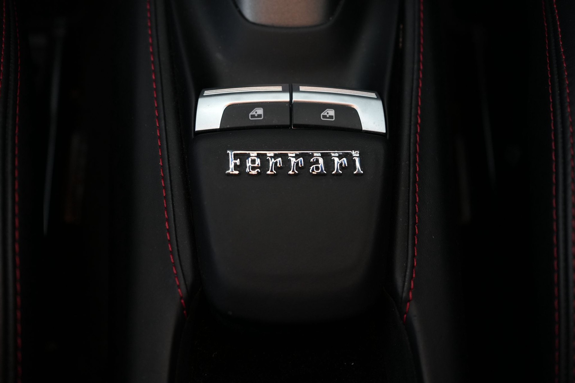 FERRARI 488 GTB 3.9 V8-image-15