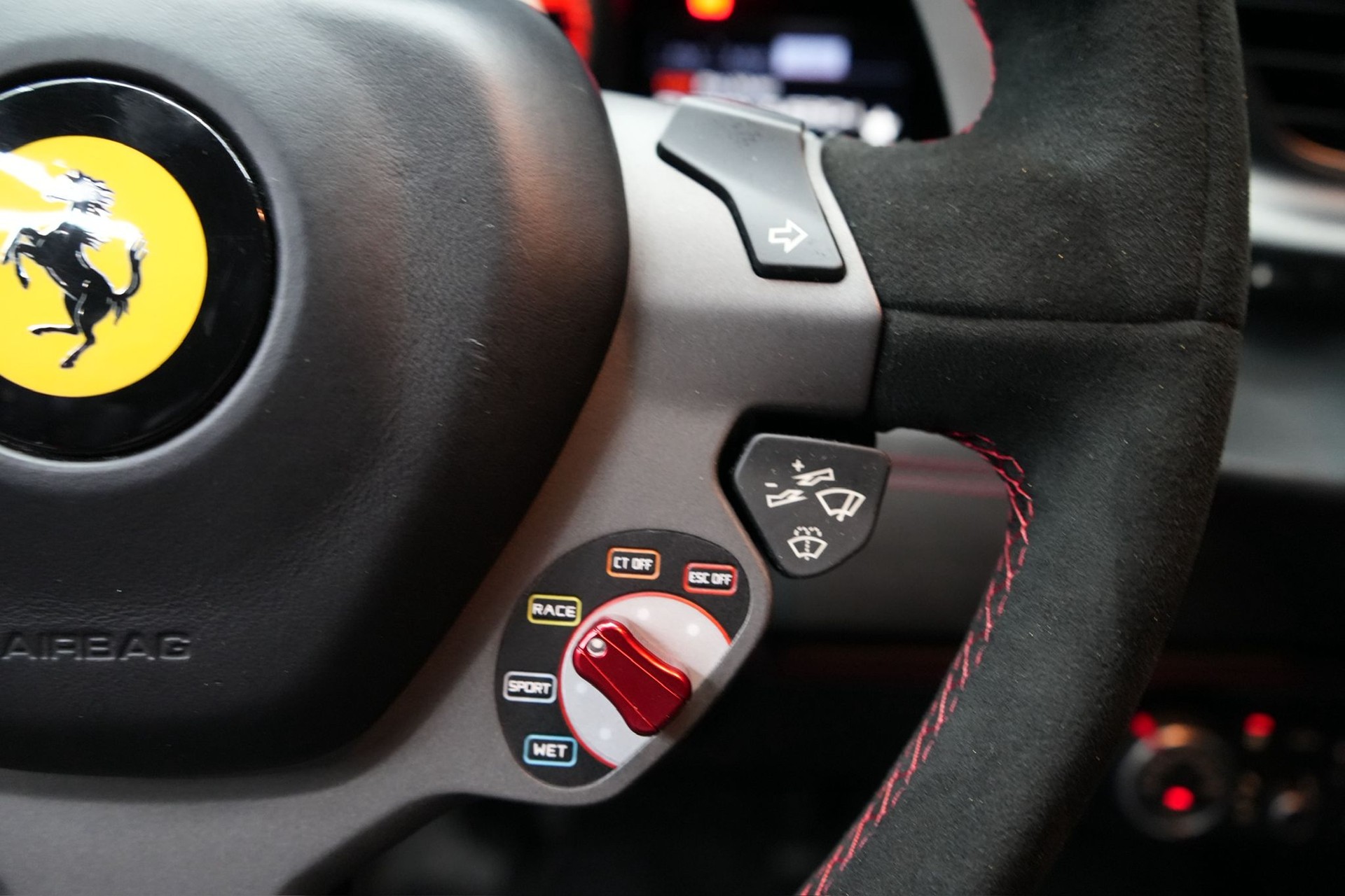 FERRARI 488 GTB 3.9 V8-image-12