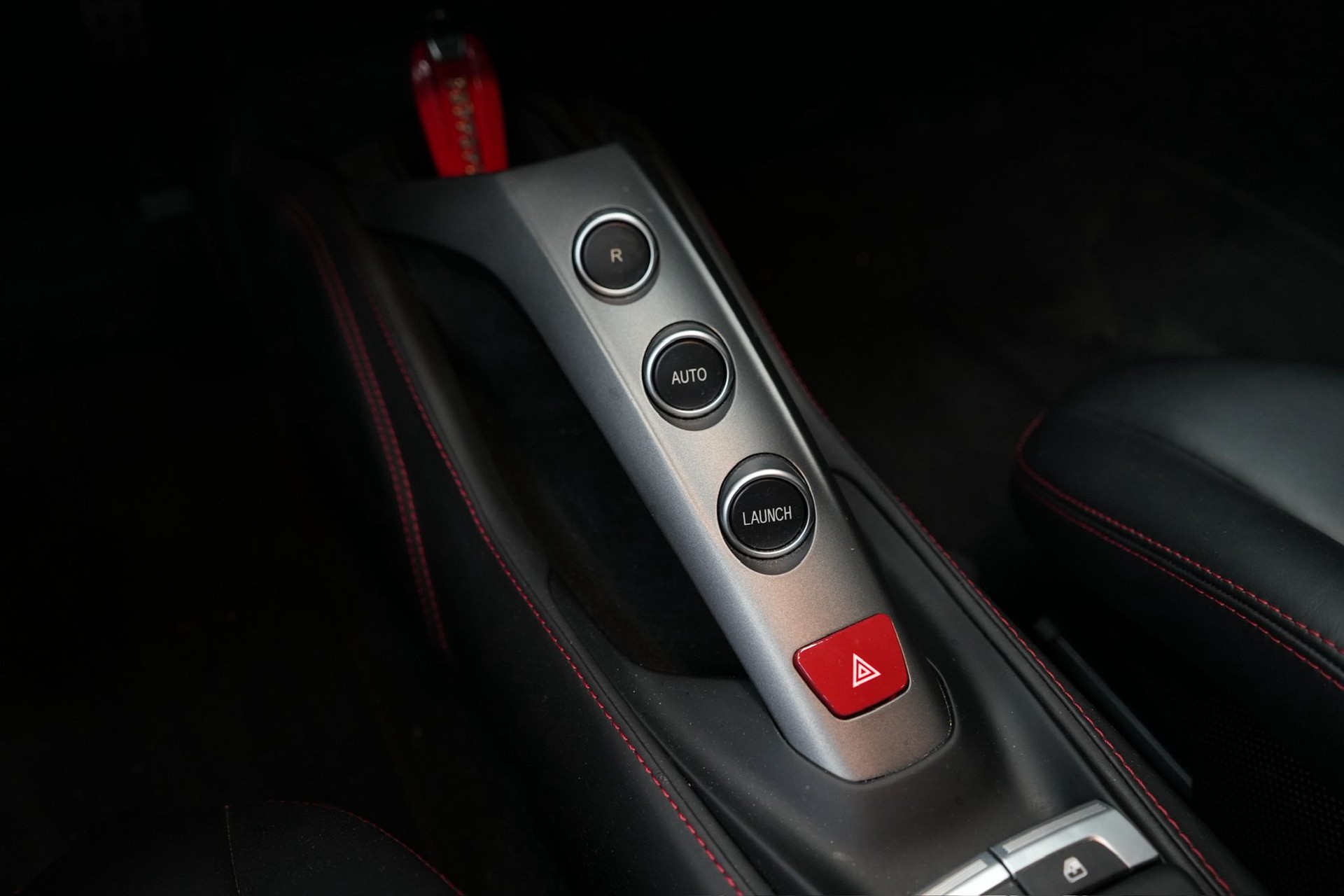 FERRARI 488 GTB 3.9 V8-image-13
