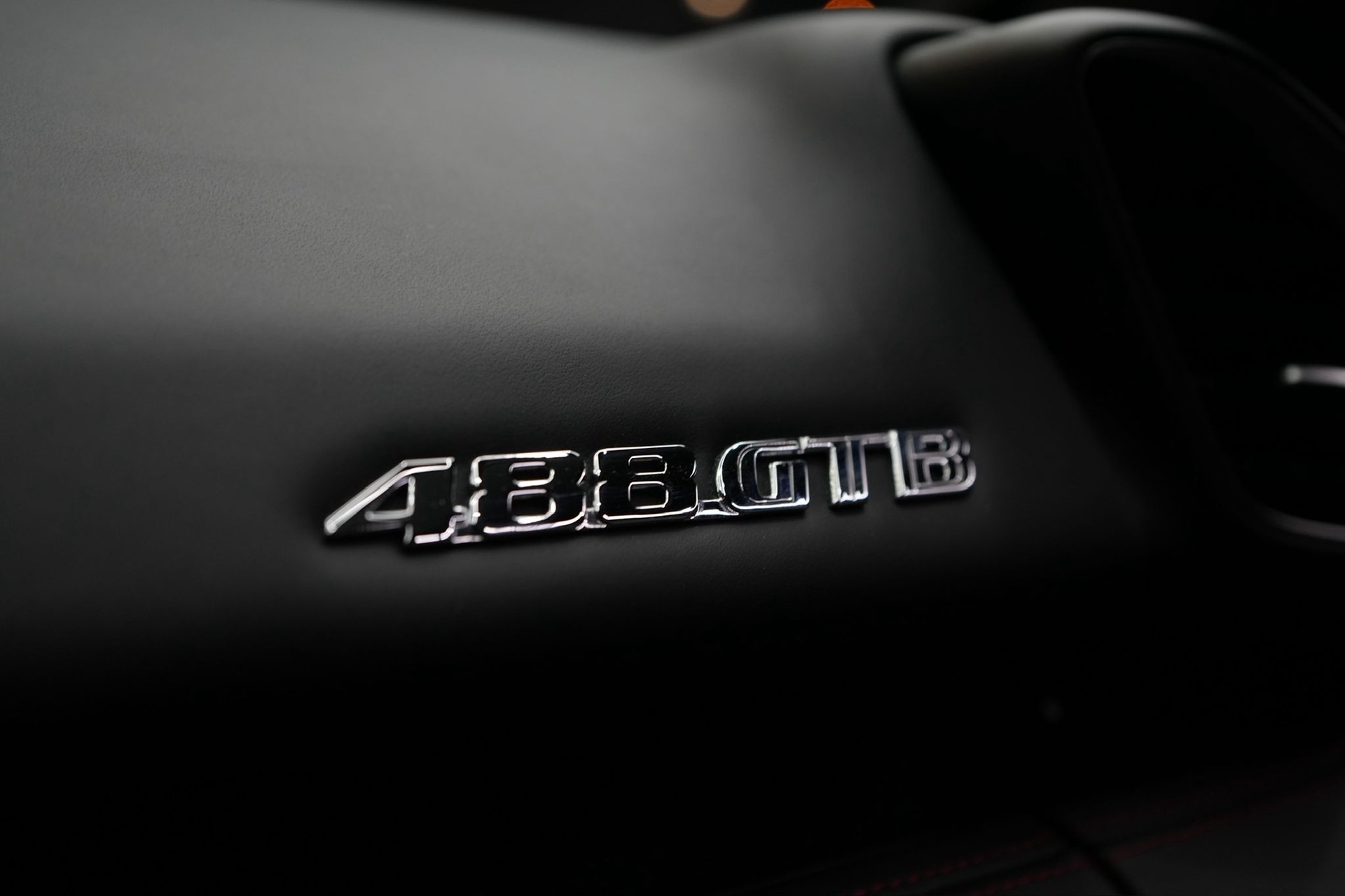 FERRARI 488 GTB 3.9 V8-image-10