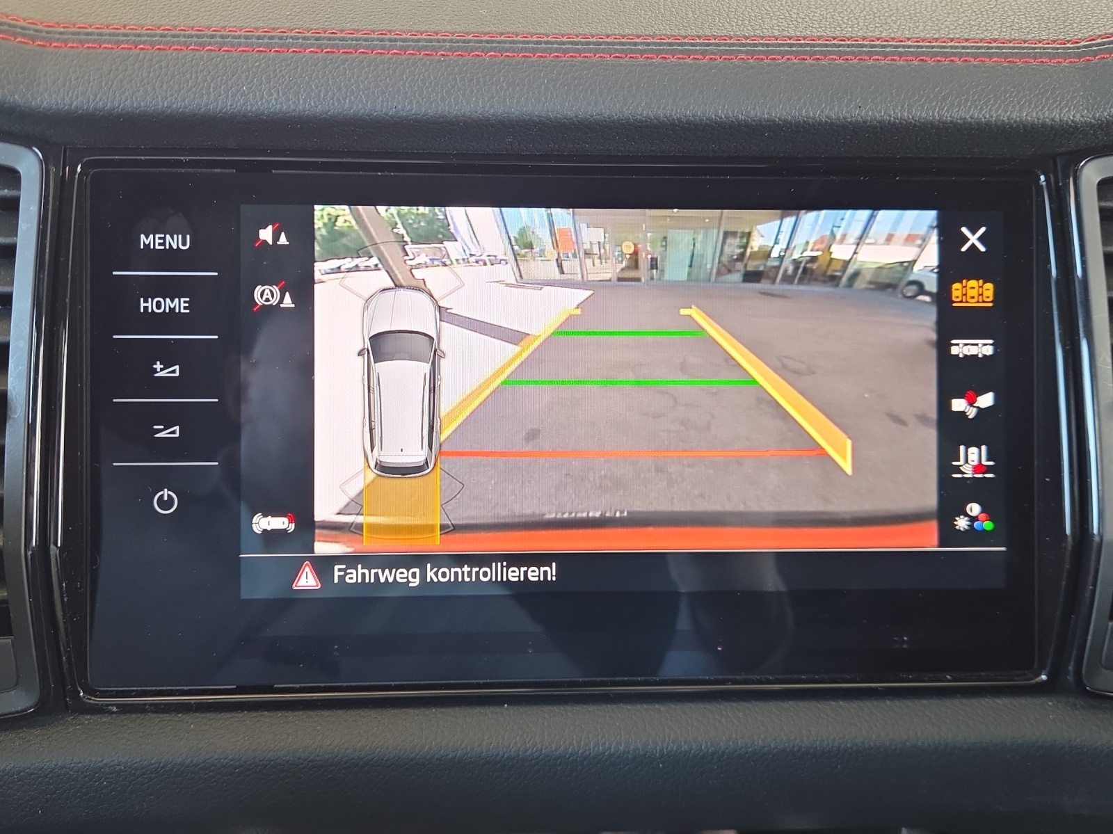 SKODA Kodiaq 2.0 TSI 4x4 RS-image-14