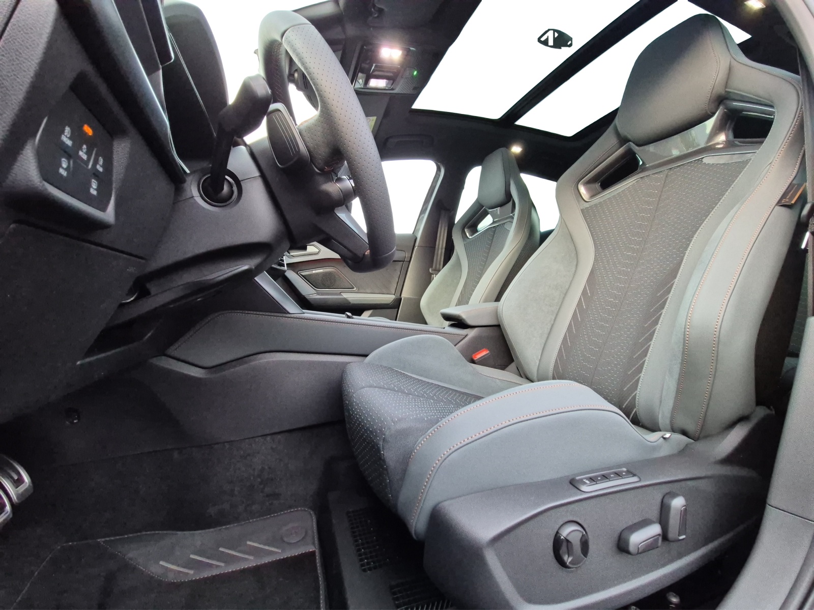 CUPRA Formentor XT 2.0TSI 333P 2000ccm 333PS/245kW 4 Zylinder TSI Benzin-image-4