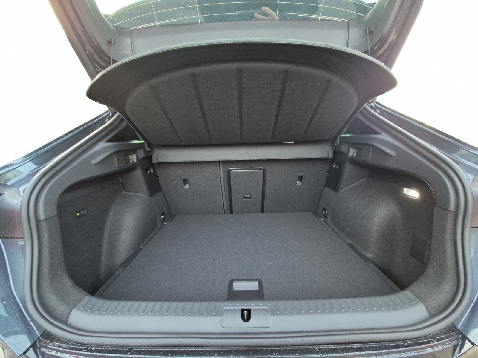 CUPRA Formentor XT 2.0TSI 333P 2000ccm 333PS/245kW 4 Zylinder TSI Benzin-image-10