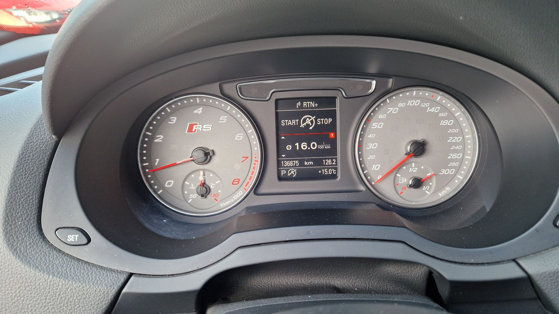 AUDI RS Q3-image-11