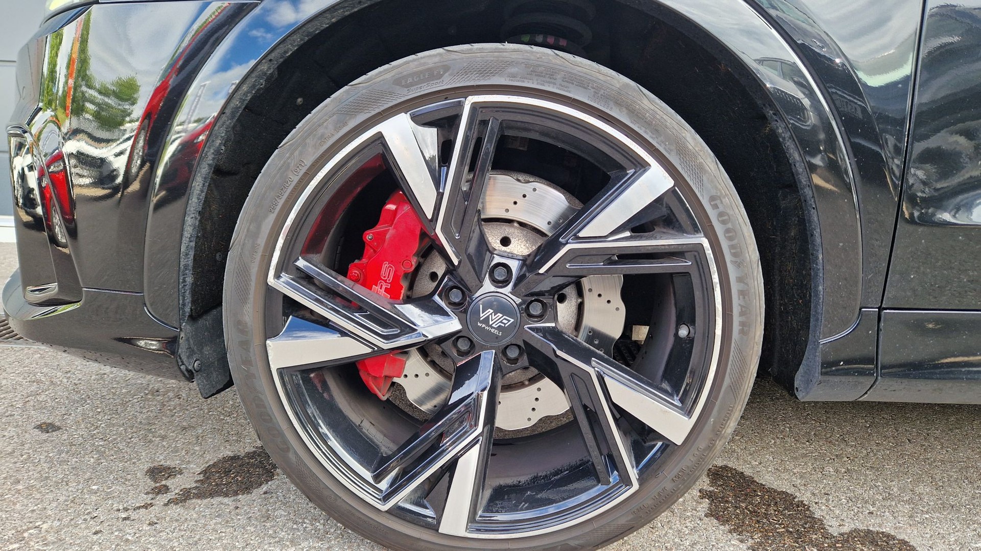 AUDI RS Q3-image-7