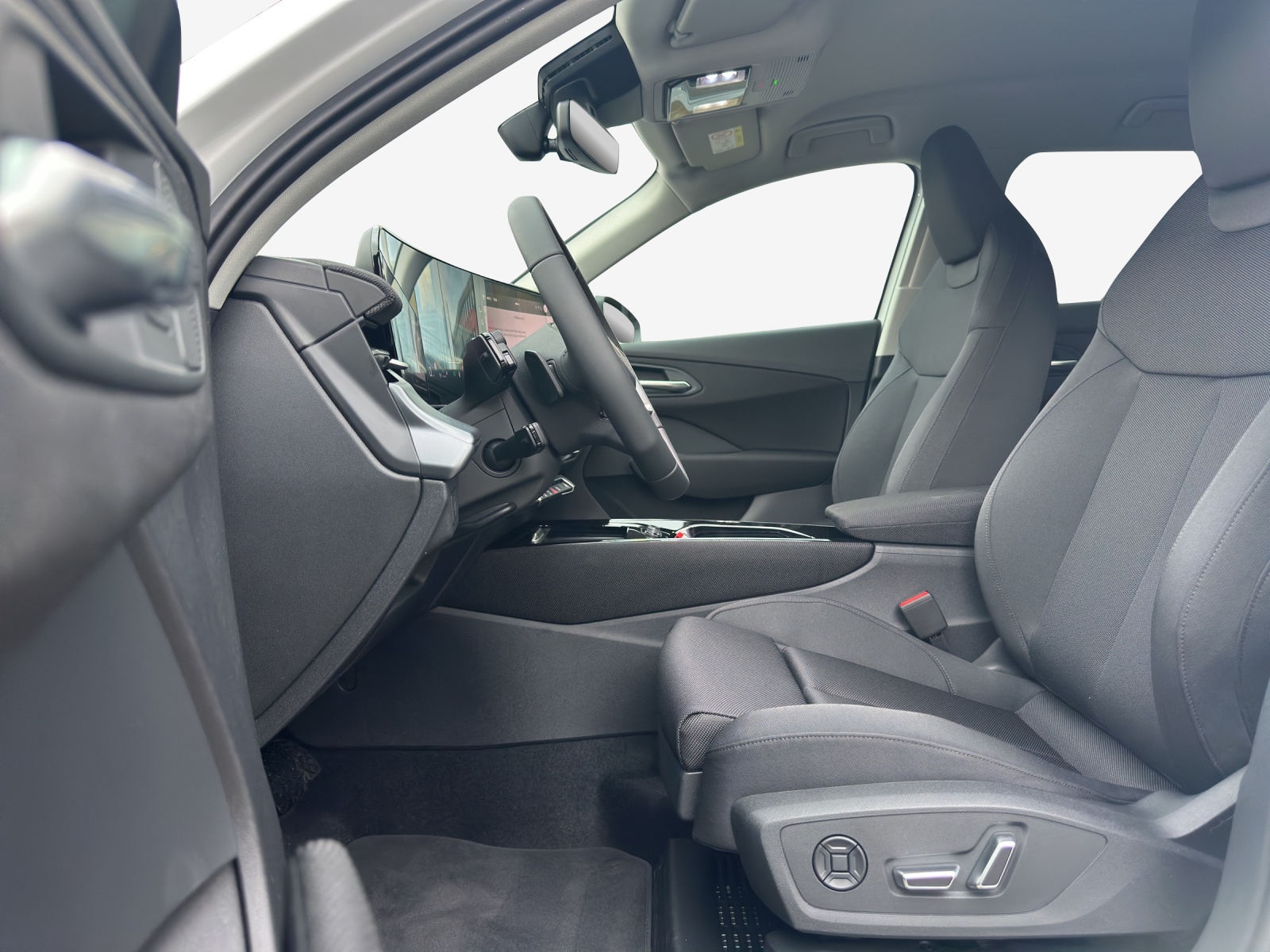 AUDI Q3 SUV 110 kW TFSI S tronic-image-7