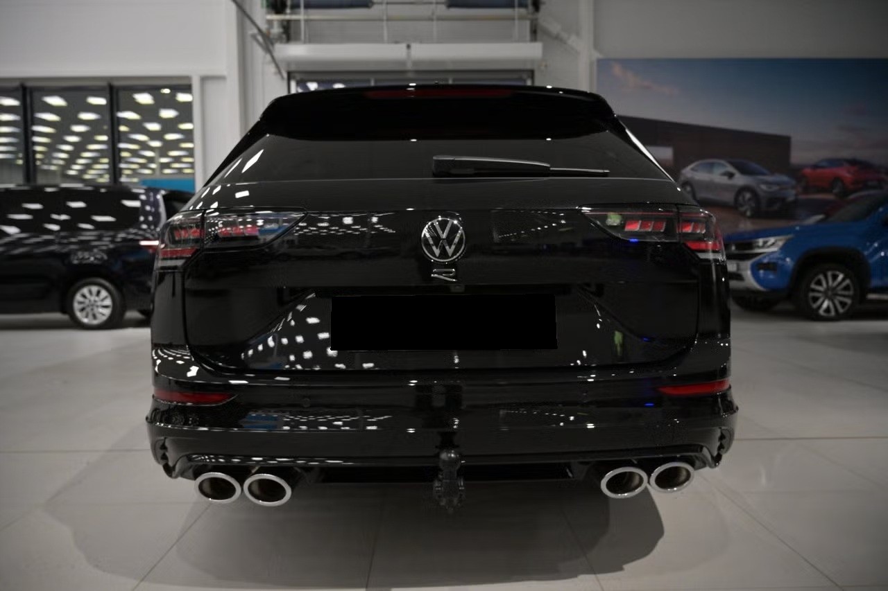 VW Golf Variant 2.0 TSI R DSG 4 Motion-image-4