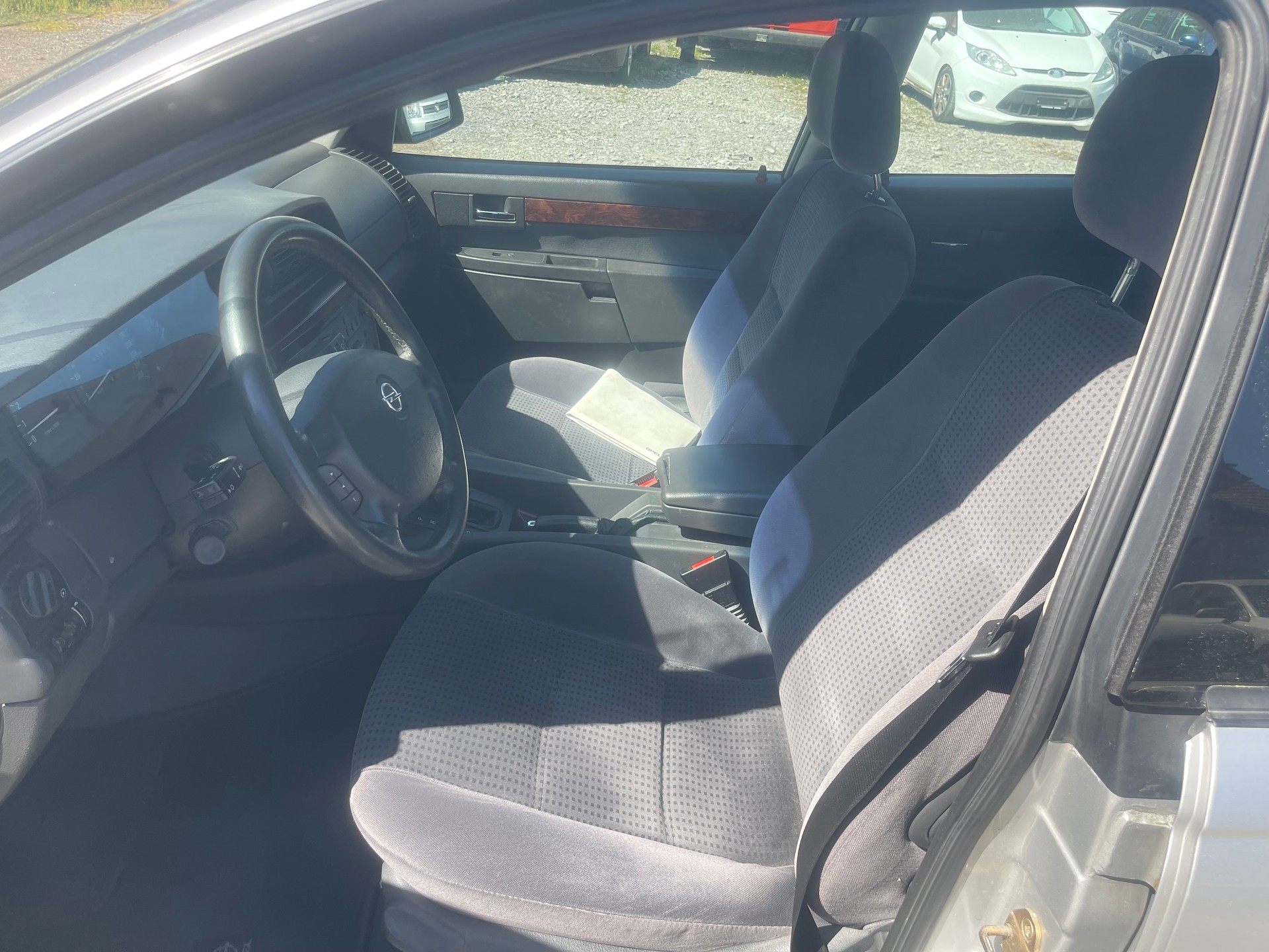 OPEL Omega 2.5i V6 Elegance-image-11