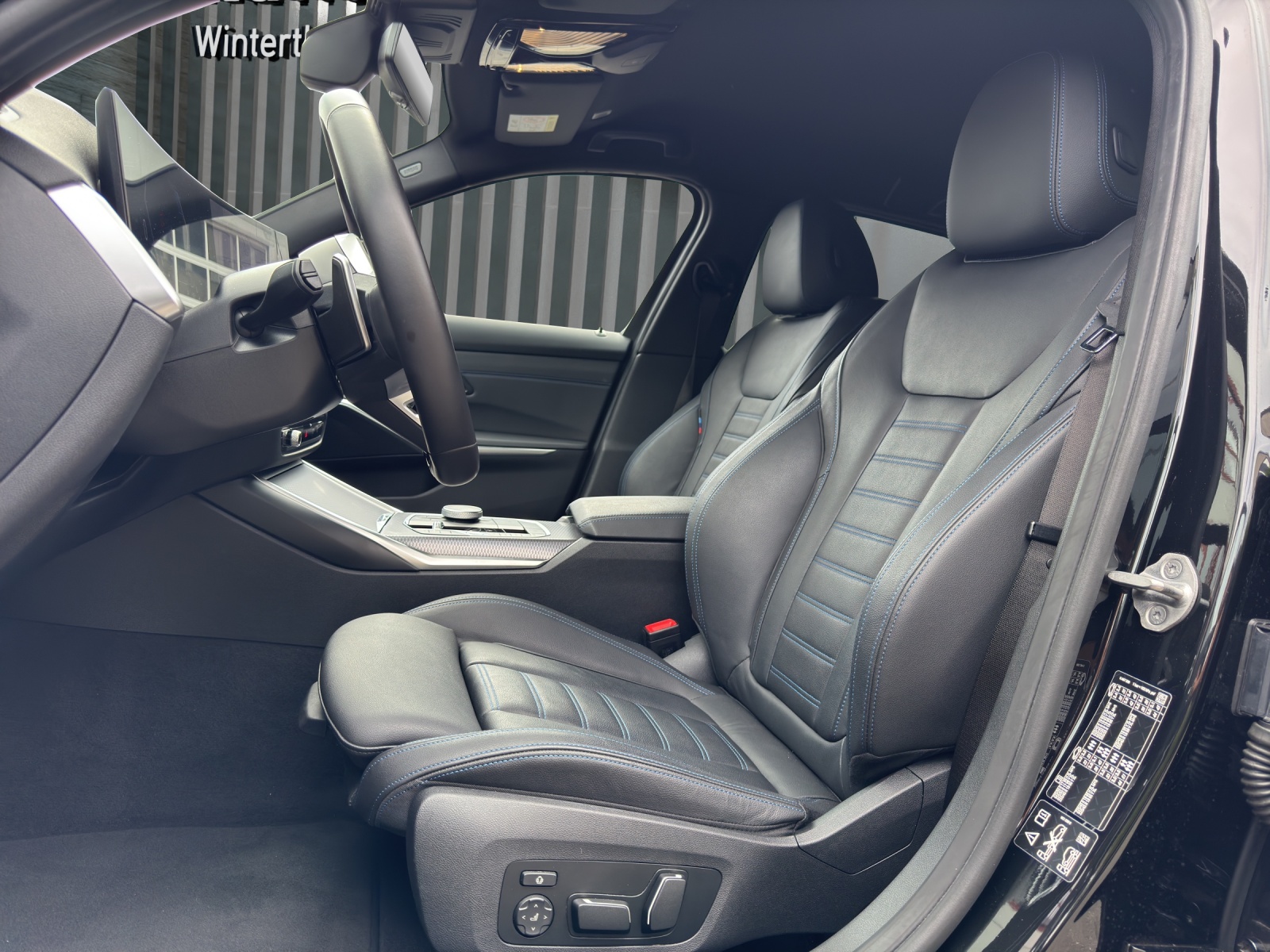 BMW 320d xDrive Touring M Sportpaket-image-15