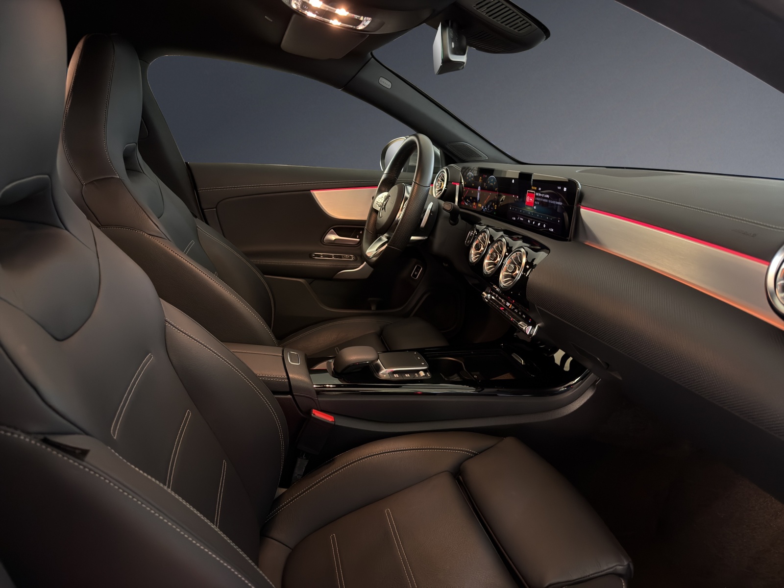 MERCEDES-BENZ CLA SB 200 7G-DCT-image-9