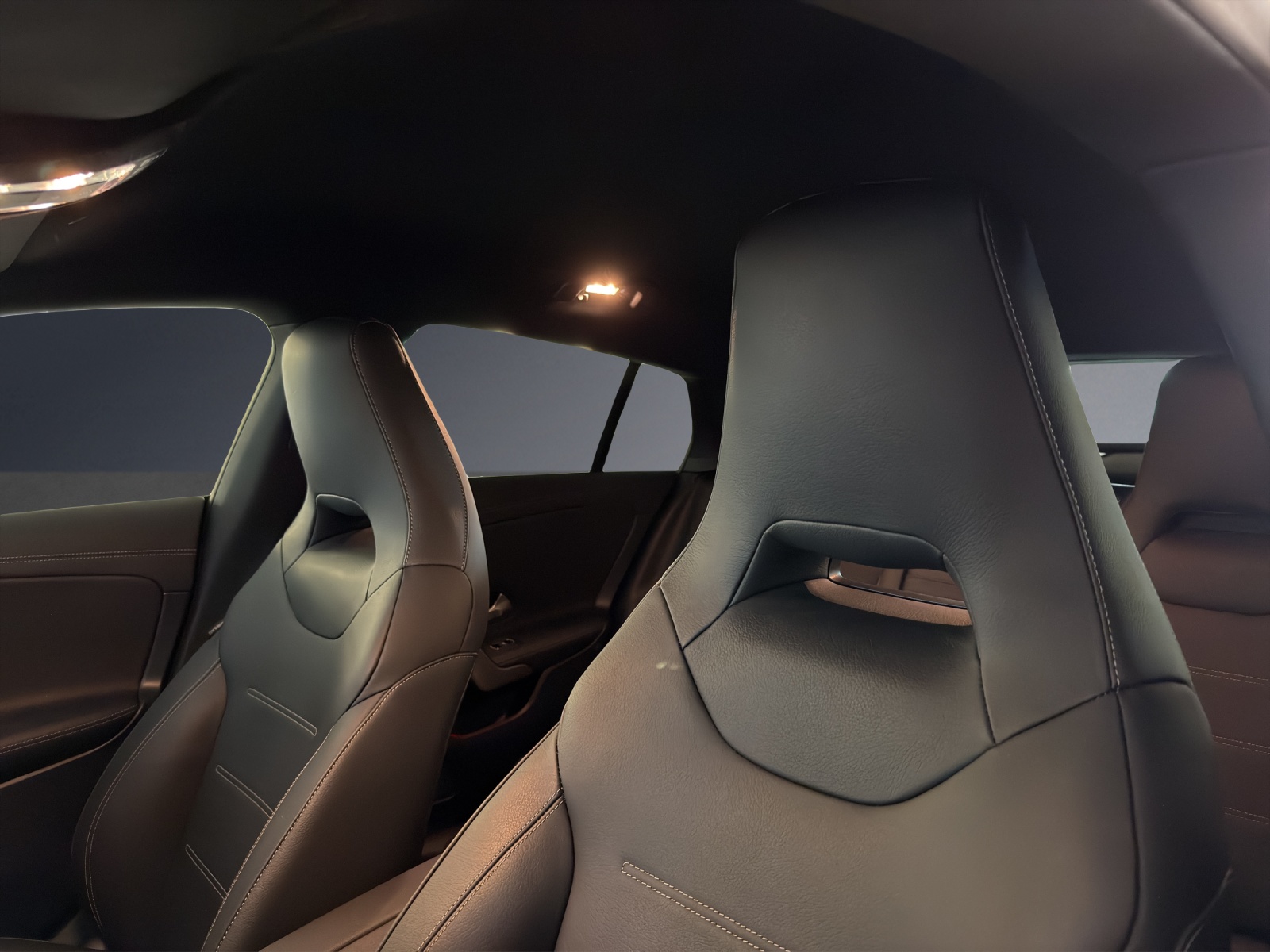 MERCEDES-BENZ CLA SB 200 7G-DCT-image-7
