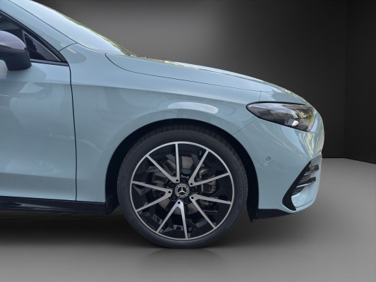 MERCEDES-BENZ CLA 200 8G-DCT 4Matic-image-5