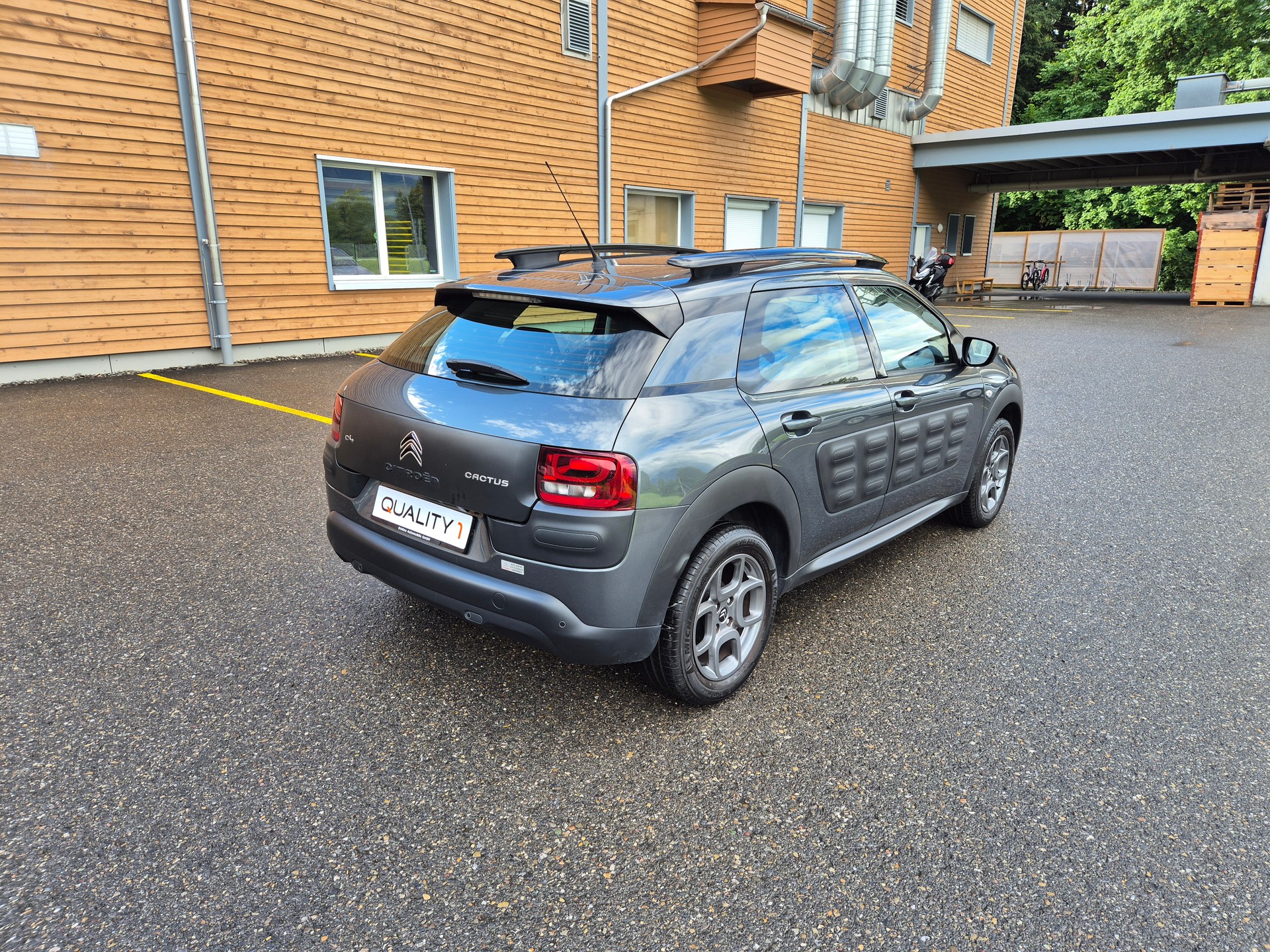 CITROEN C4 Cactus 1.2 e-VTi Feel ETG-image-3