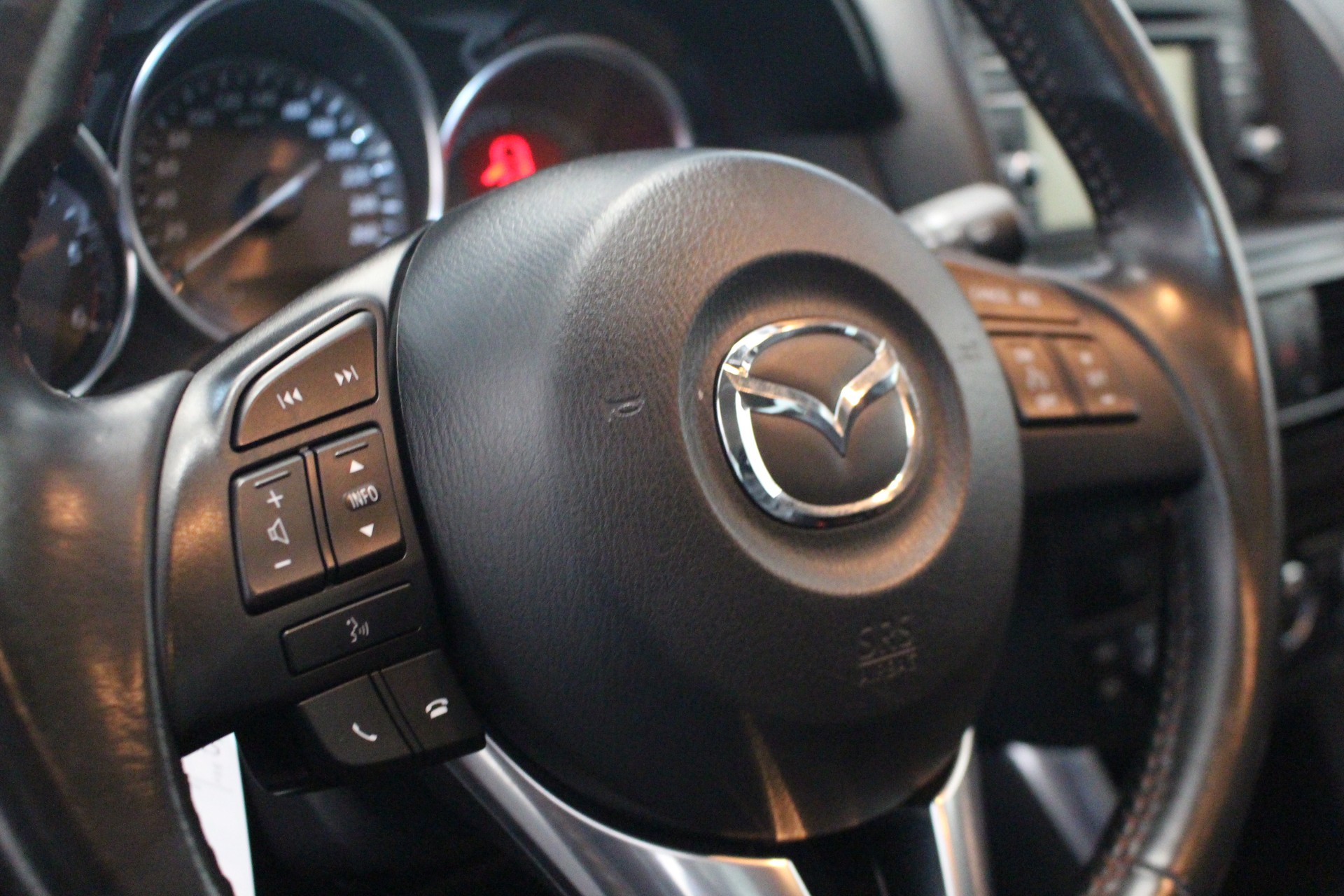 MAZDA CX-5 2.2 D HP Revolution AWD-image-13