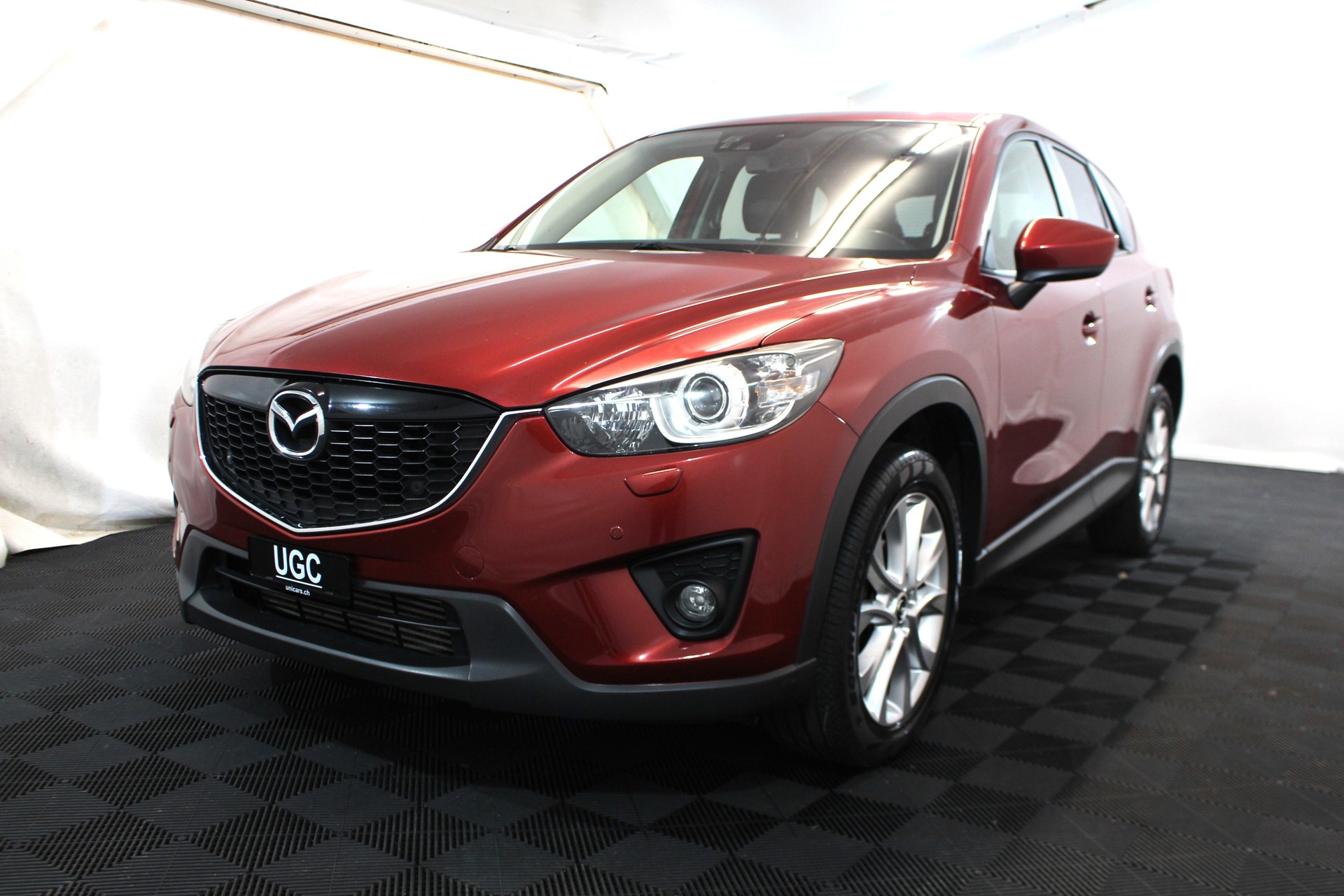 MAZDA CX-5 2.2 D HP Revolution AWD-showroom-element-2