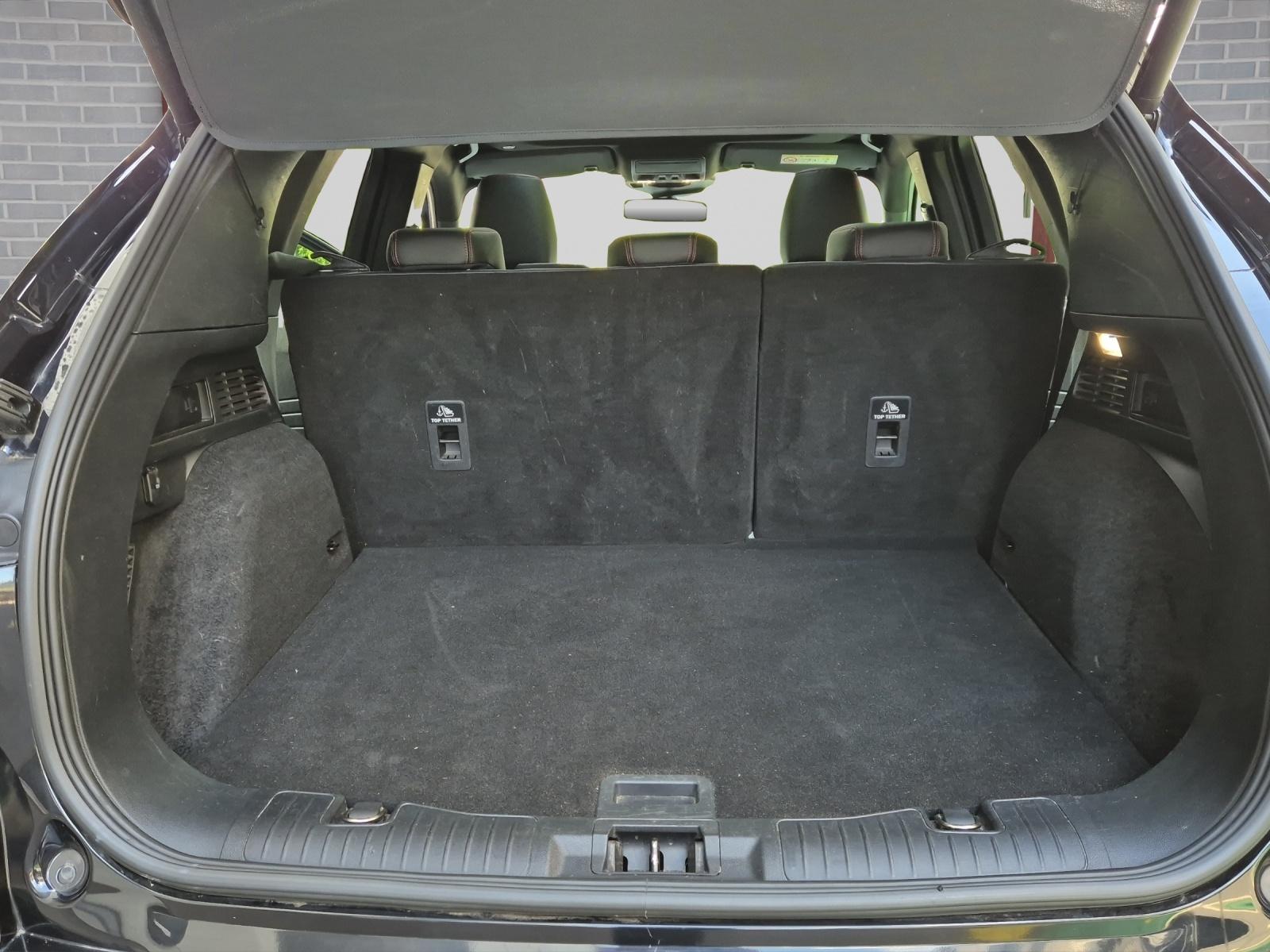 FORD Kuga 2.5 Plug-in Hybrid ST-Line X-image-10