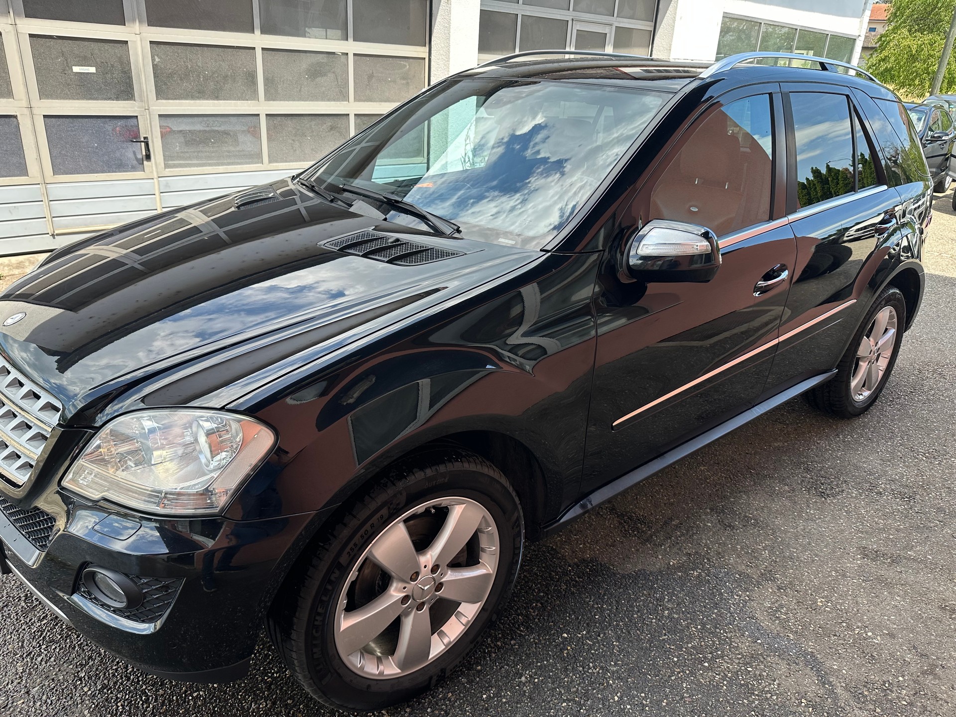 MERCEDES-BENZ ML 350 4Matic Edition 7G-Tronic-image-1