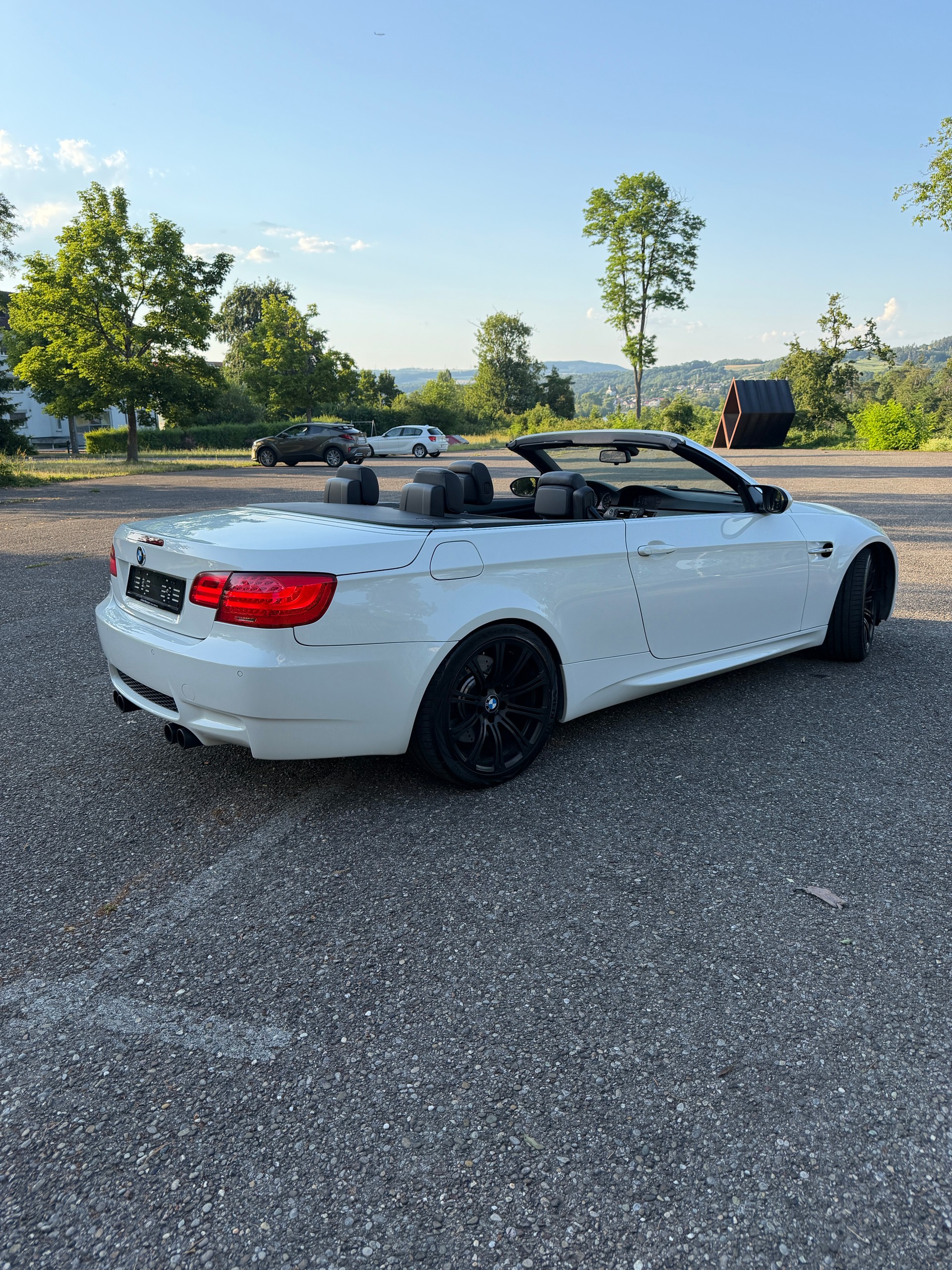BMW M3-image-4