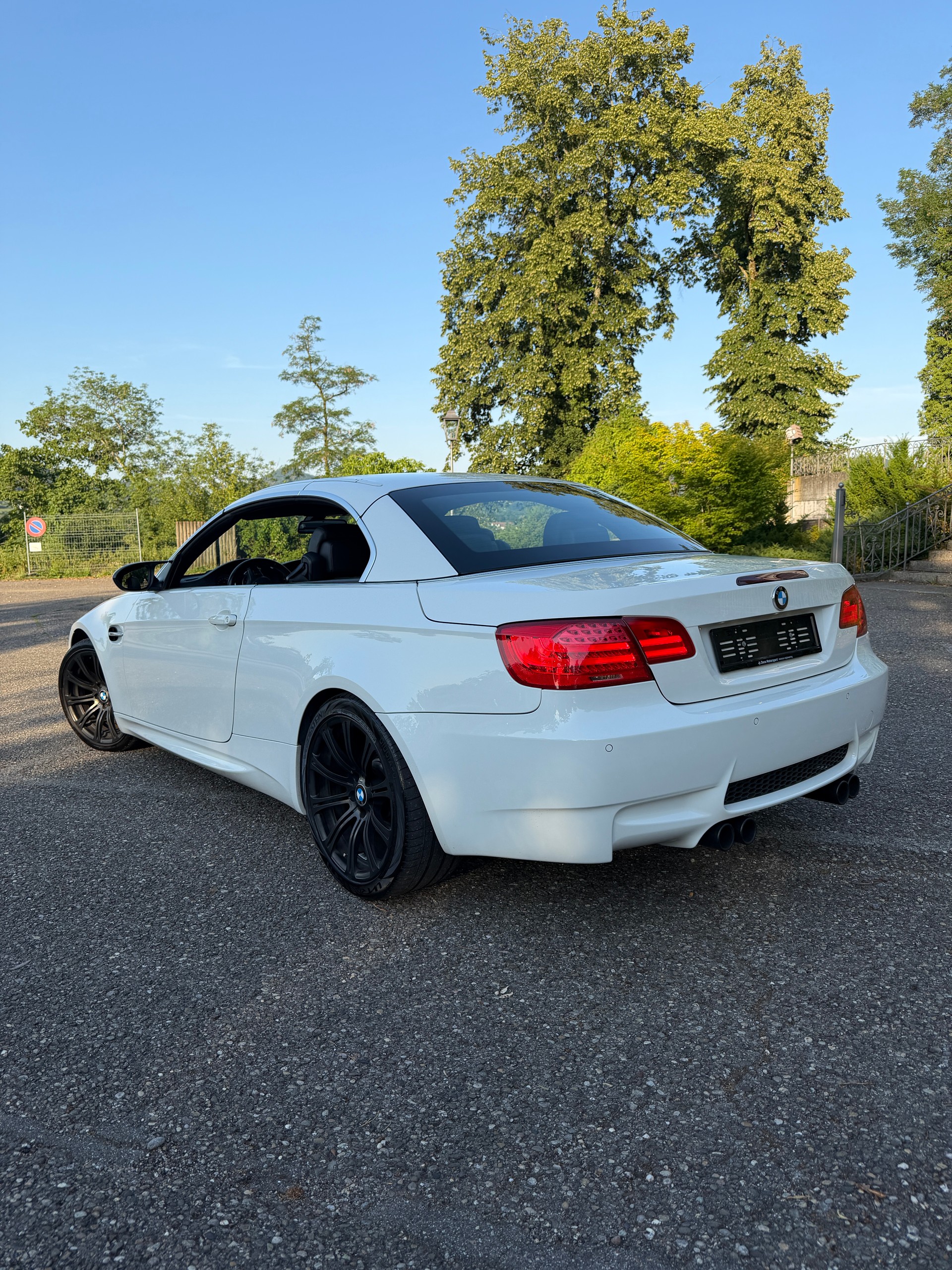 BMW M3-image-1