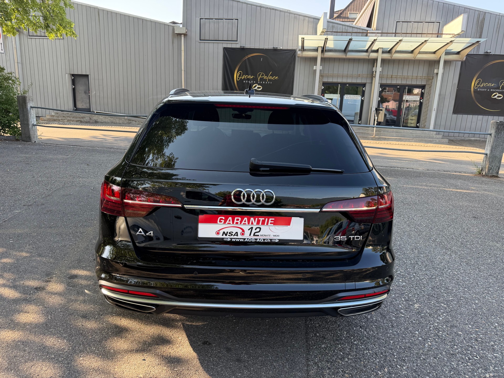 AUDI A4 Avant 35 TDI S-tronic ** Gr-Navigationssystem ** PDC Vorne + Hinten ** Tempomat ** Frisch Ab MFK & Service **-image-13