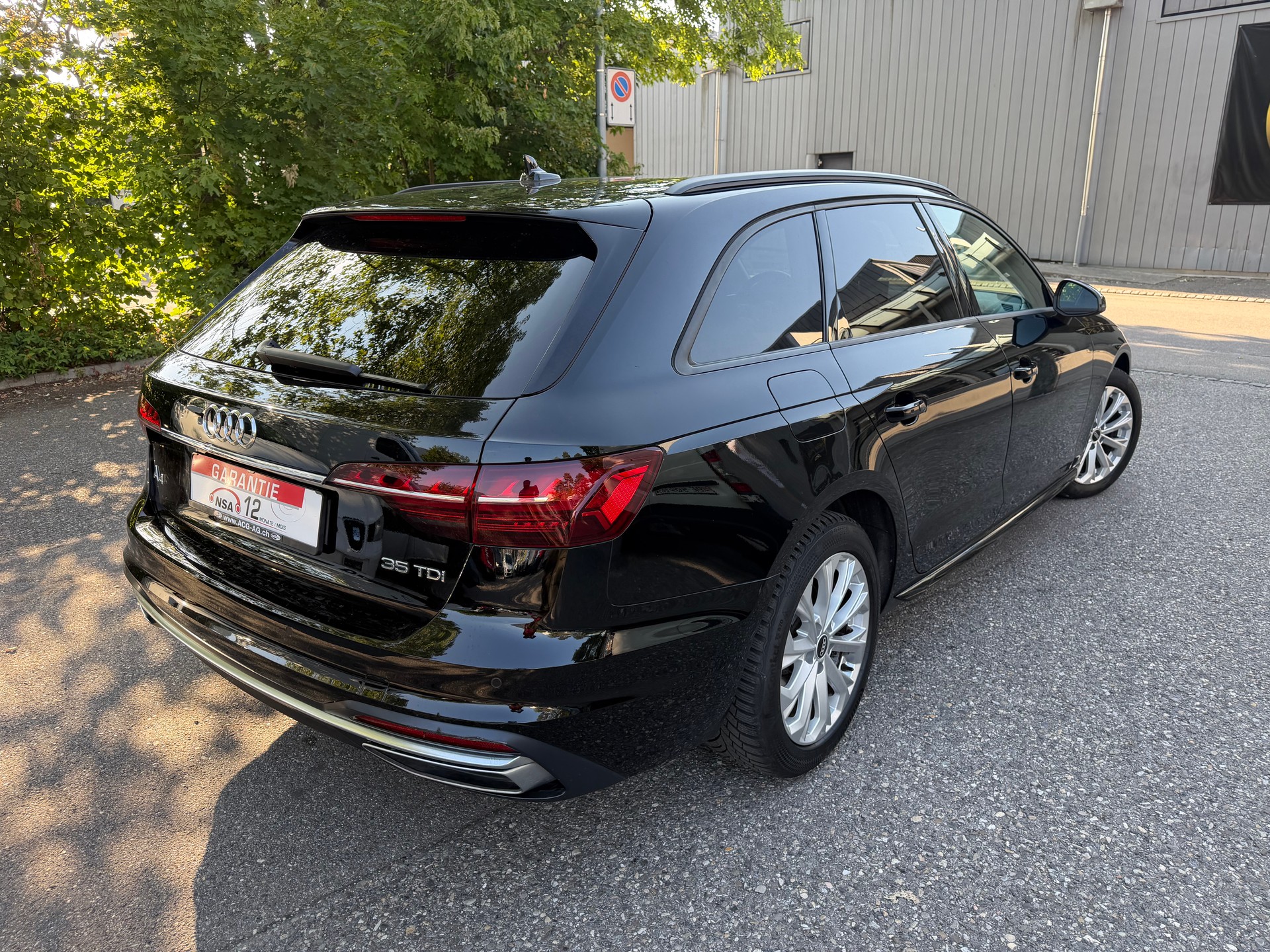 AUDI A4 Avant 35 TDI S-tronic ** Gr-Navigationssystem ** PDC Vorne + Hinten ** Tempomat ** Frisch Ab MFK & Service **-image-4