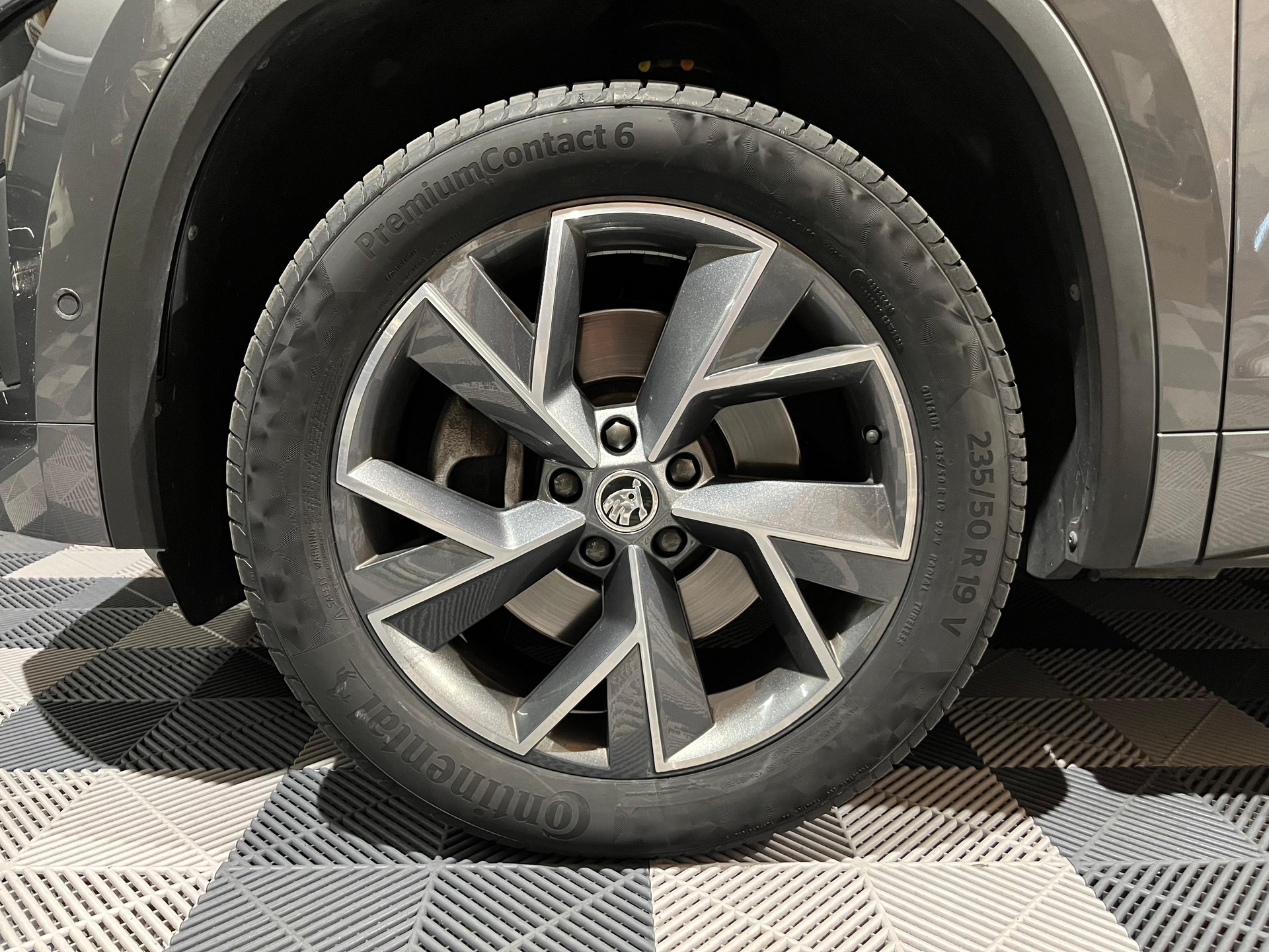 SKODA Kodiaq 2.0 TSI 4x4 SportLine-image-8