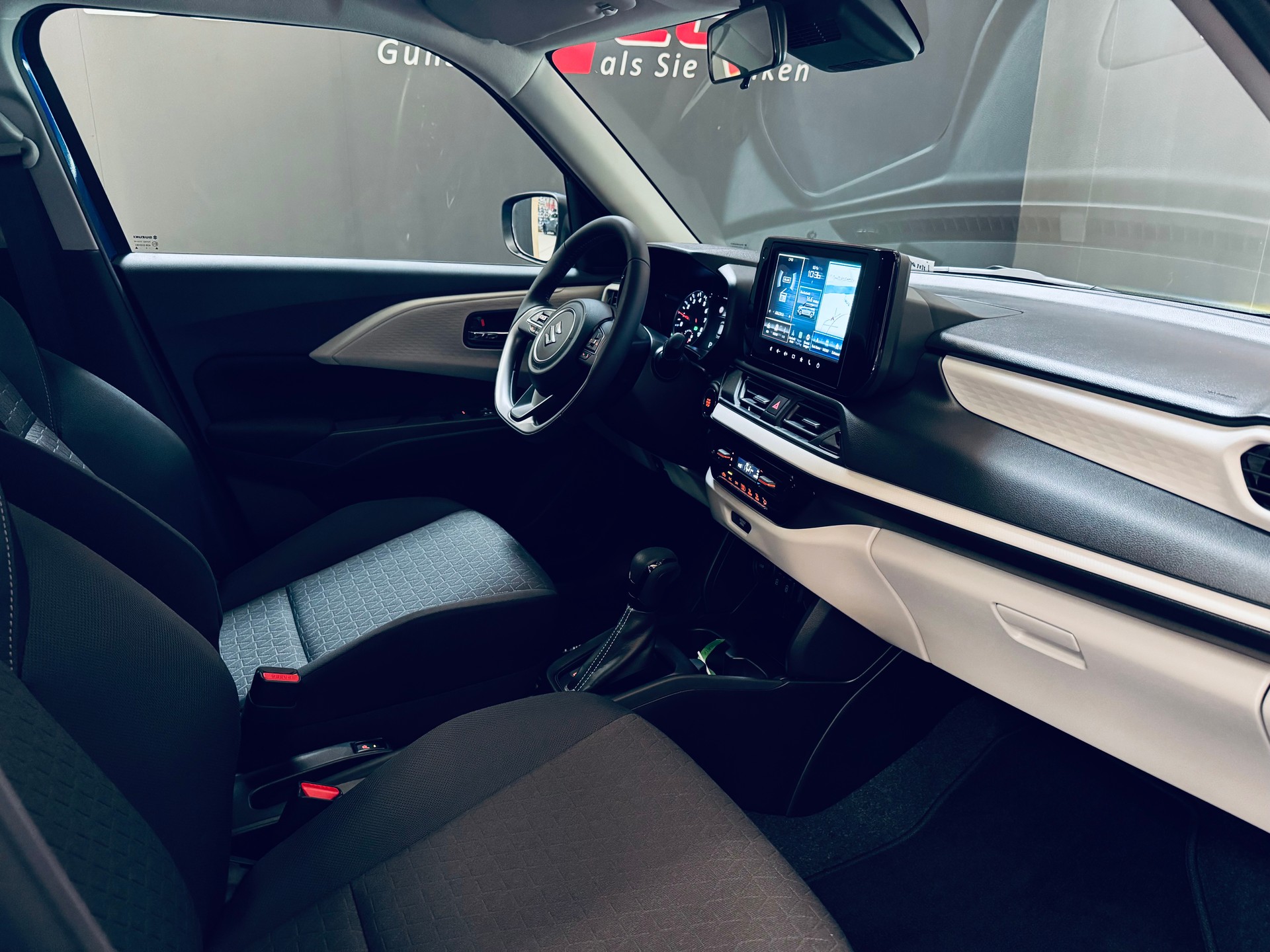 SUZUKI Swift 1.2 Compact Top Hybrid CVT-image-15