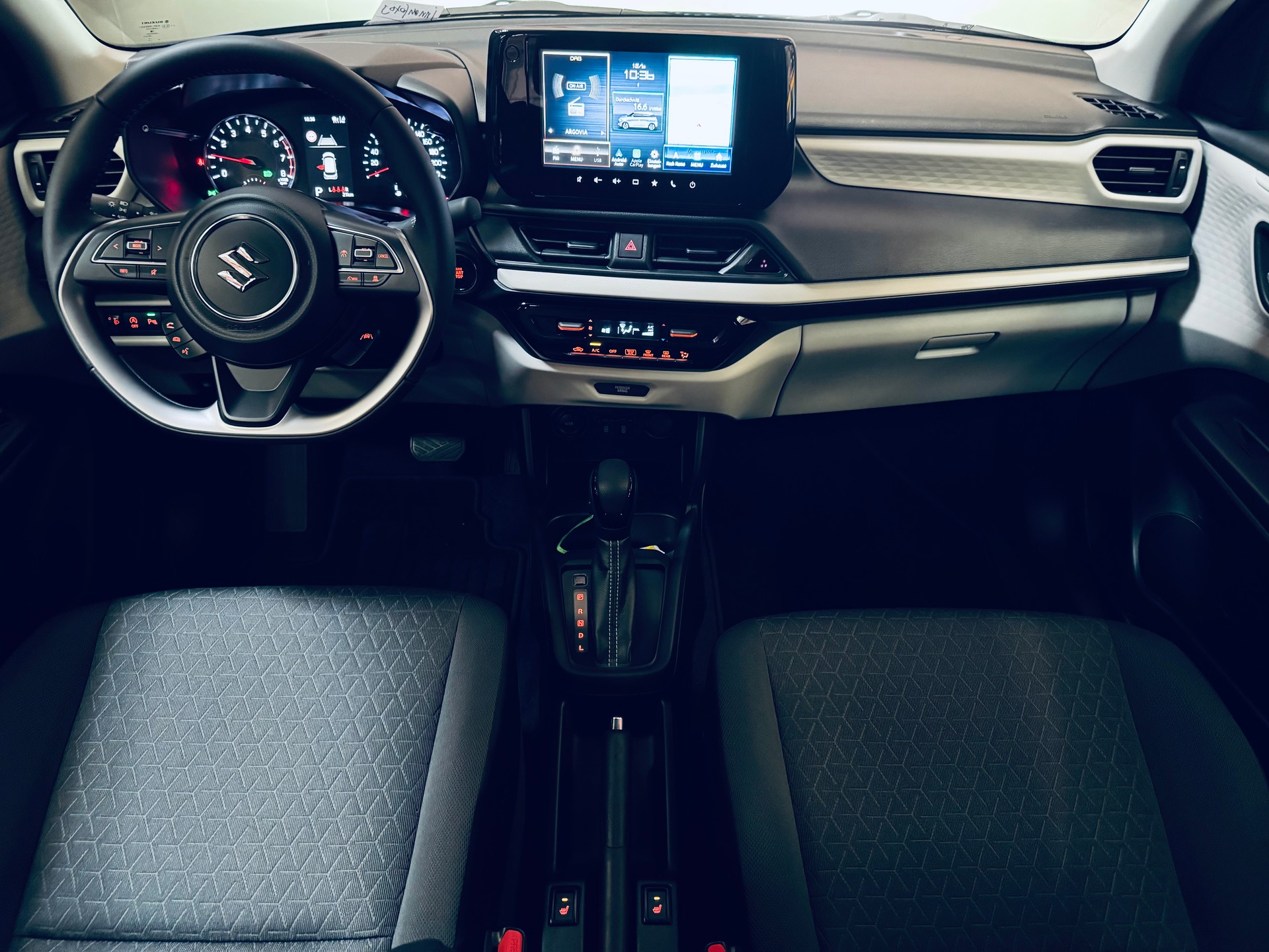 SUZUKI Swift 1.2 Compact Top Hybrid CVT-image-12