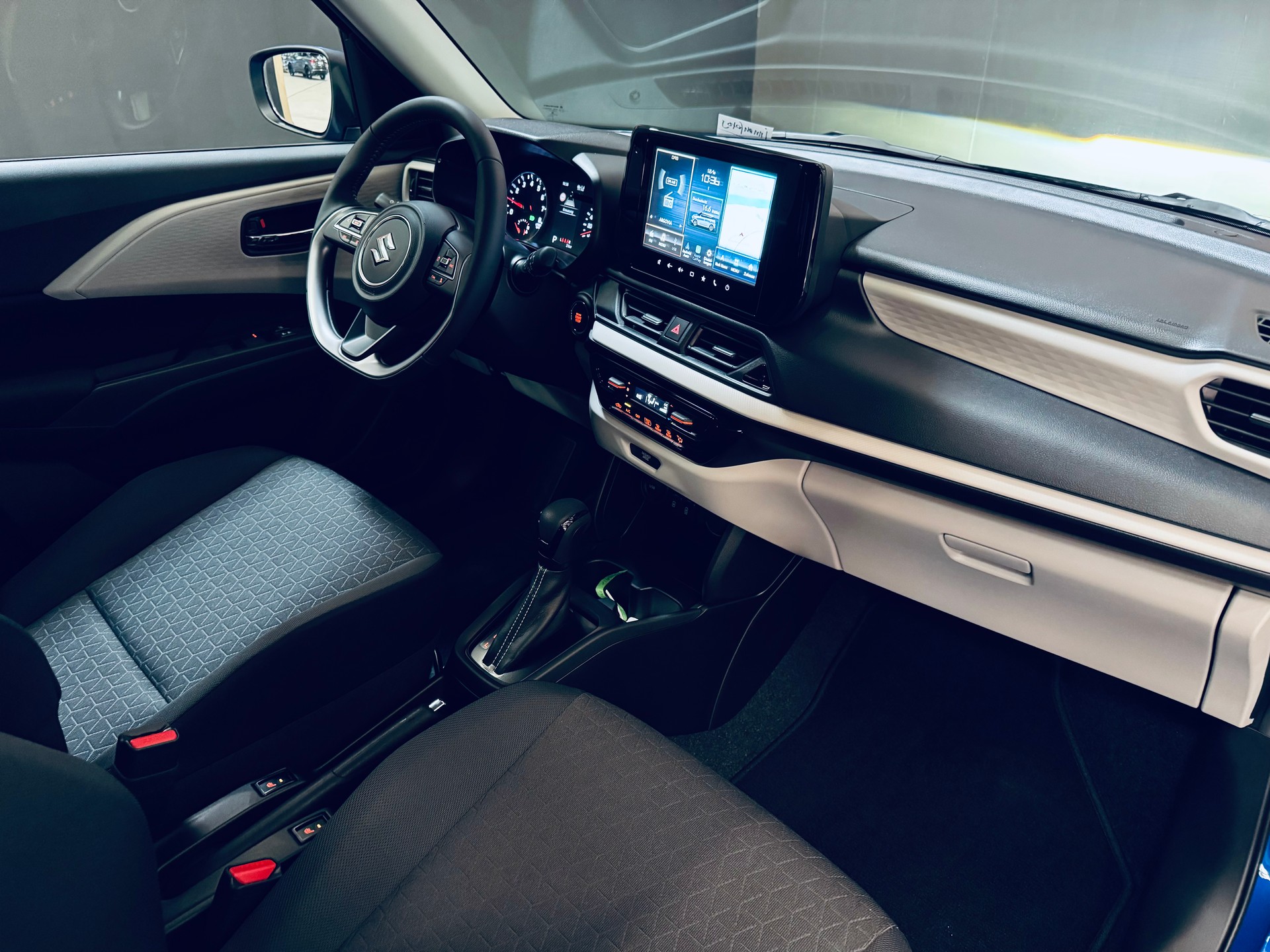 SUZUKI Swift 1.2 Compact Top Hybrid CVT-image-16