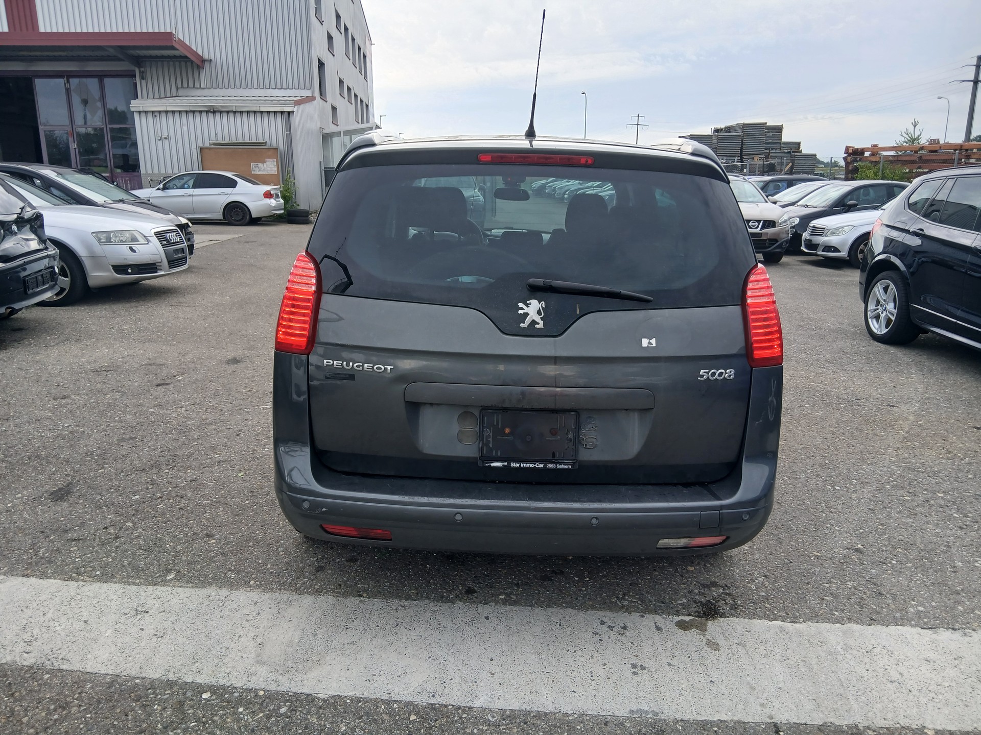 PEUGEOT 5008 1.6 16V T Active-image-5