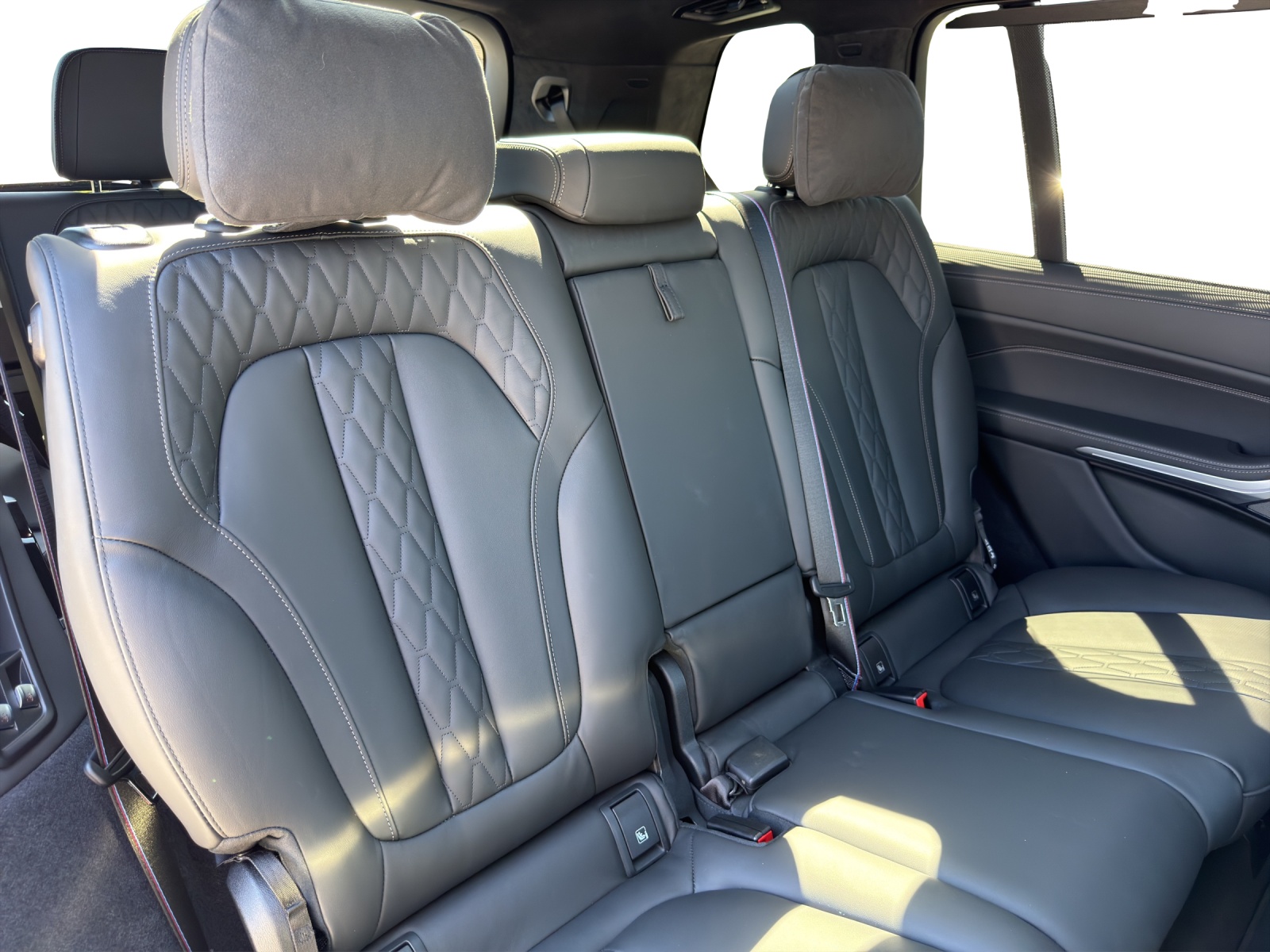 BMW X7 xDrive 48V 40d M Sport Pro Steptronic-image-18