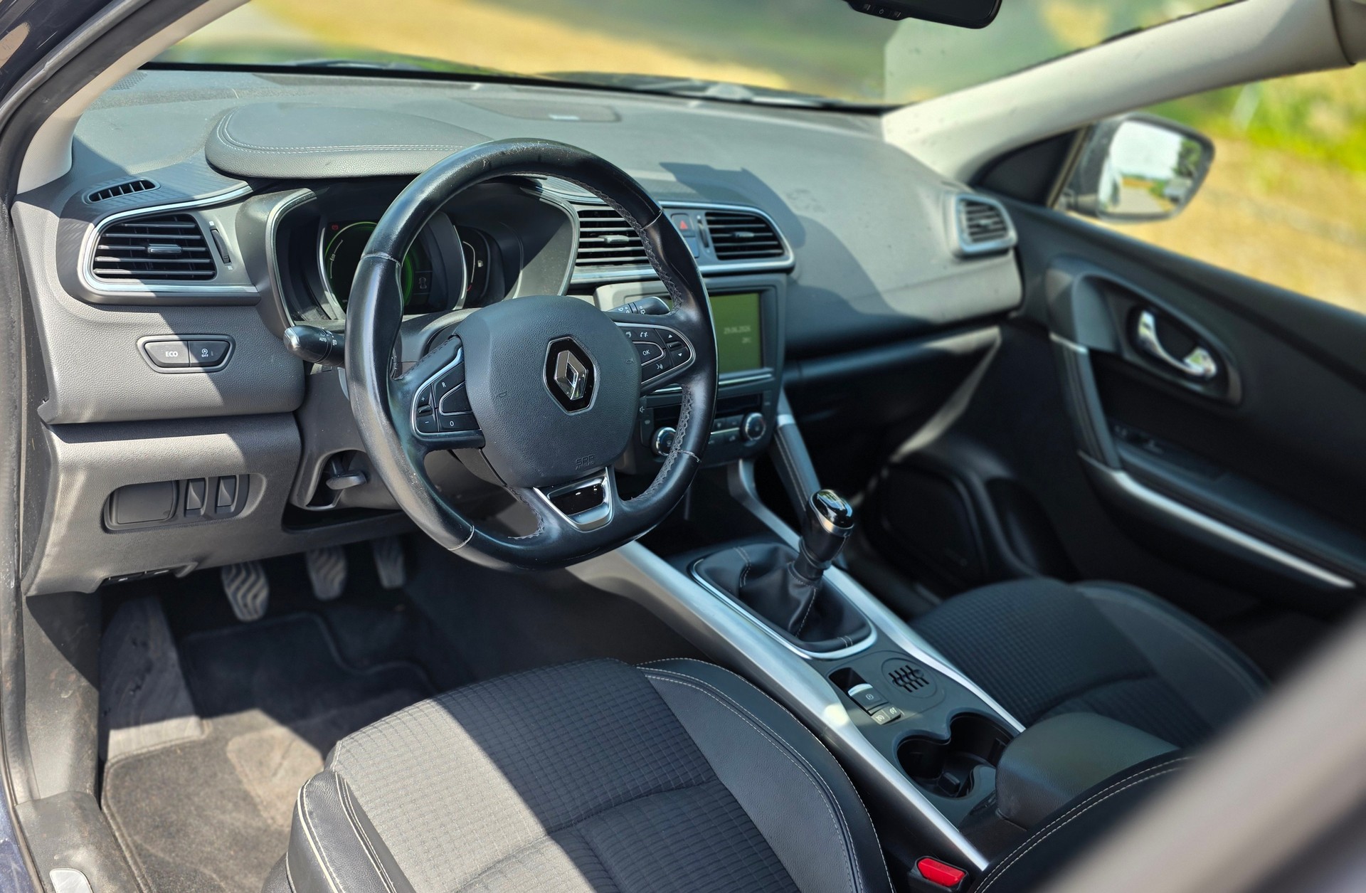 RENAULT Kadjar 1.2 16V Turbo Bose-image-5